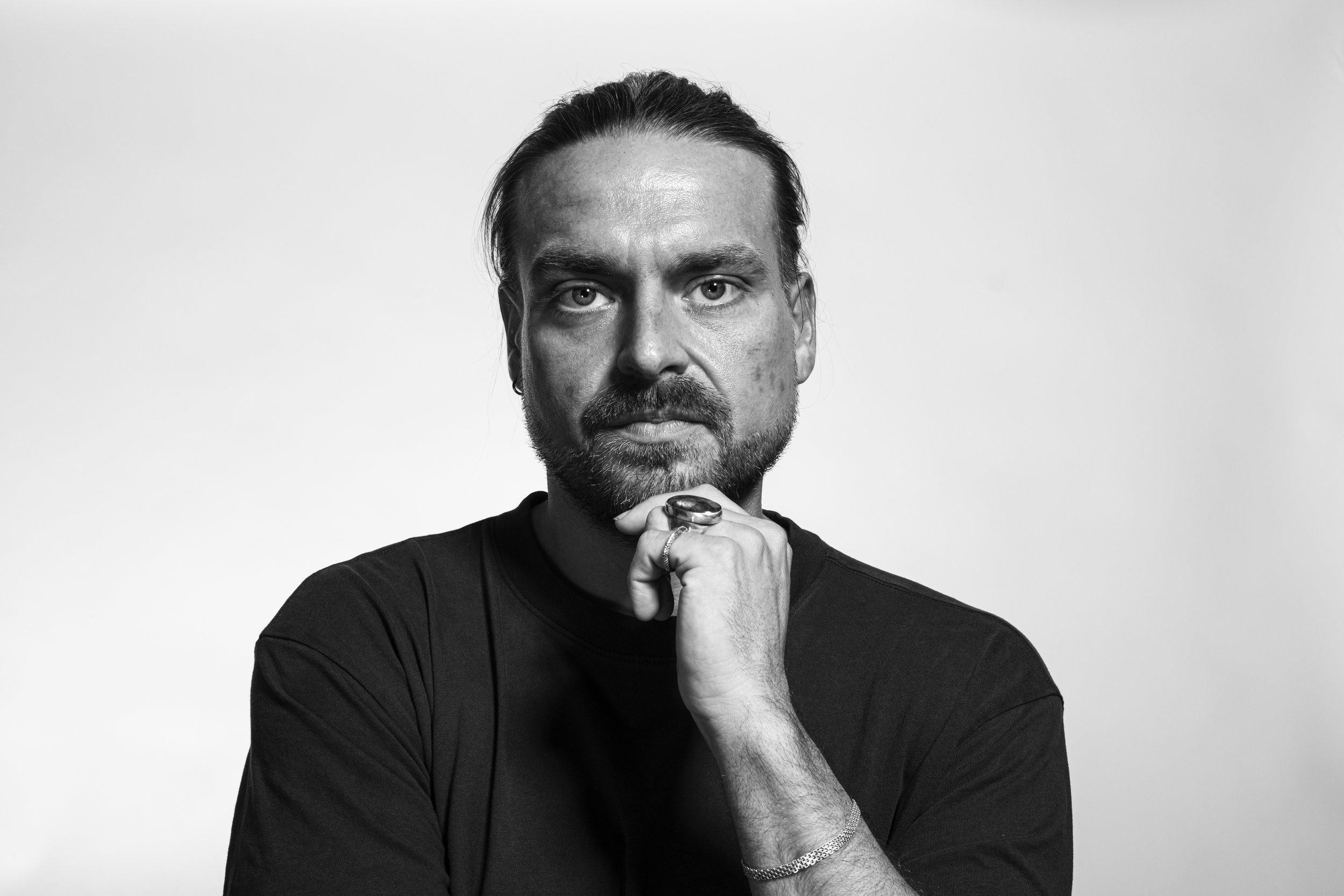 Michael-Suarez_Portrait-17.jpg