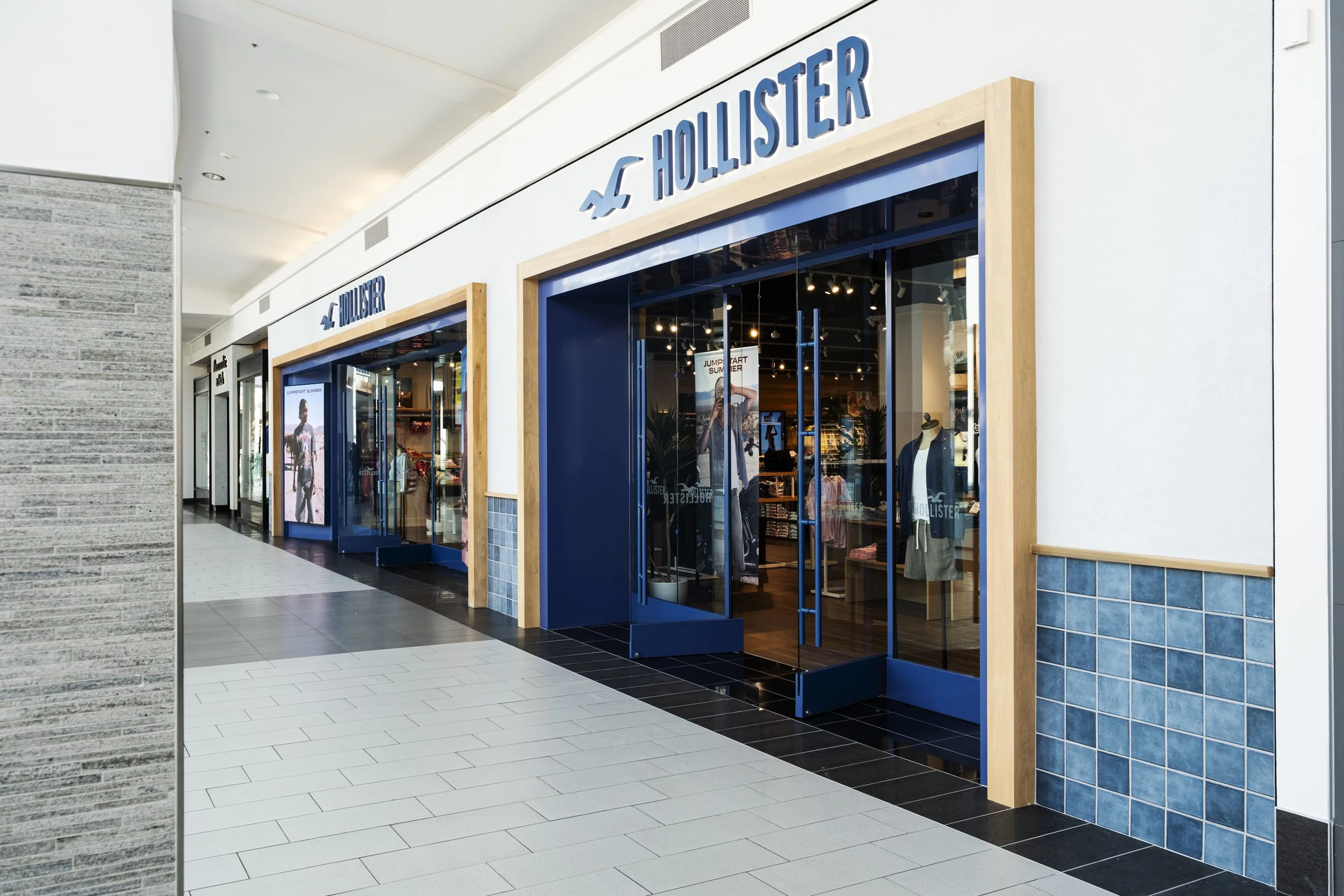 Holister_Front-View-1.jpg