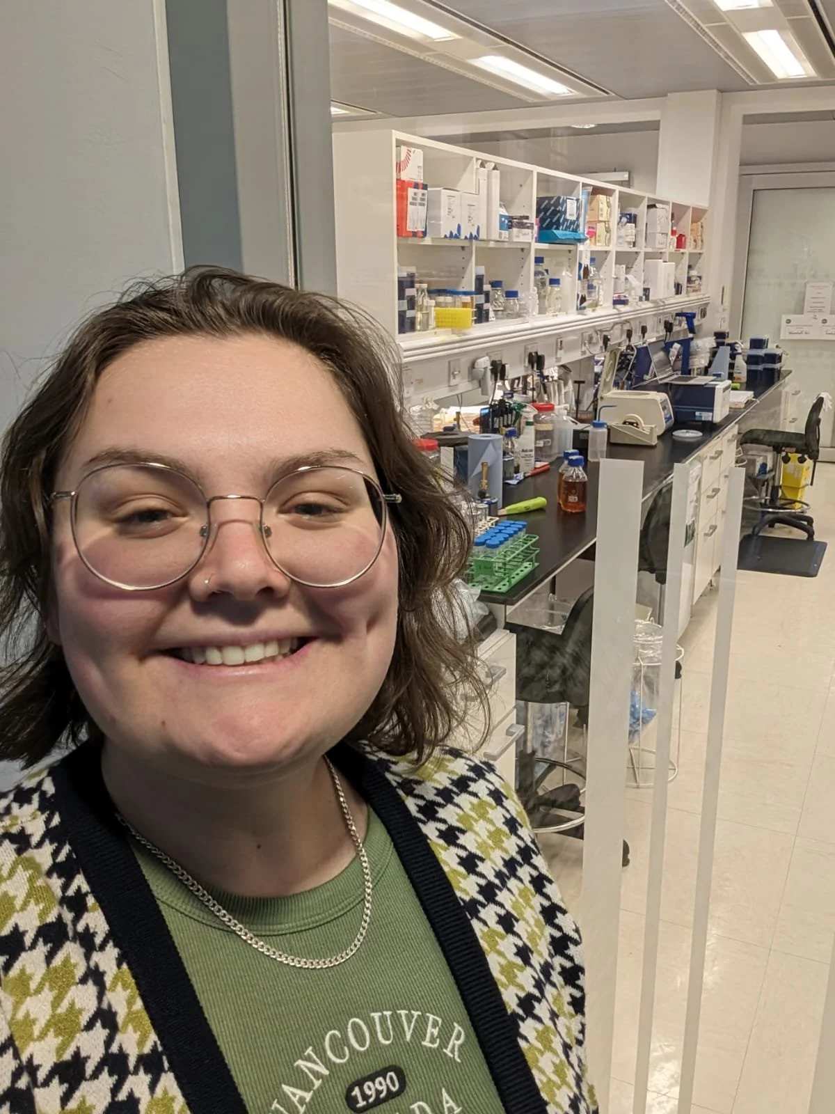emily the fun scientist edinburgh.jpg