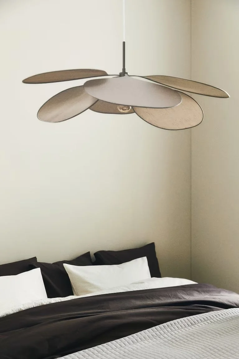 PETAL LIGHT - £99.99