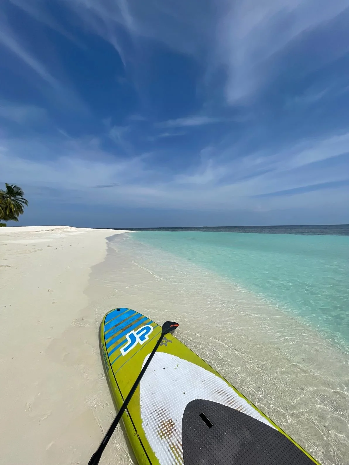 Paddle boarding Kandolhu Maldives