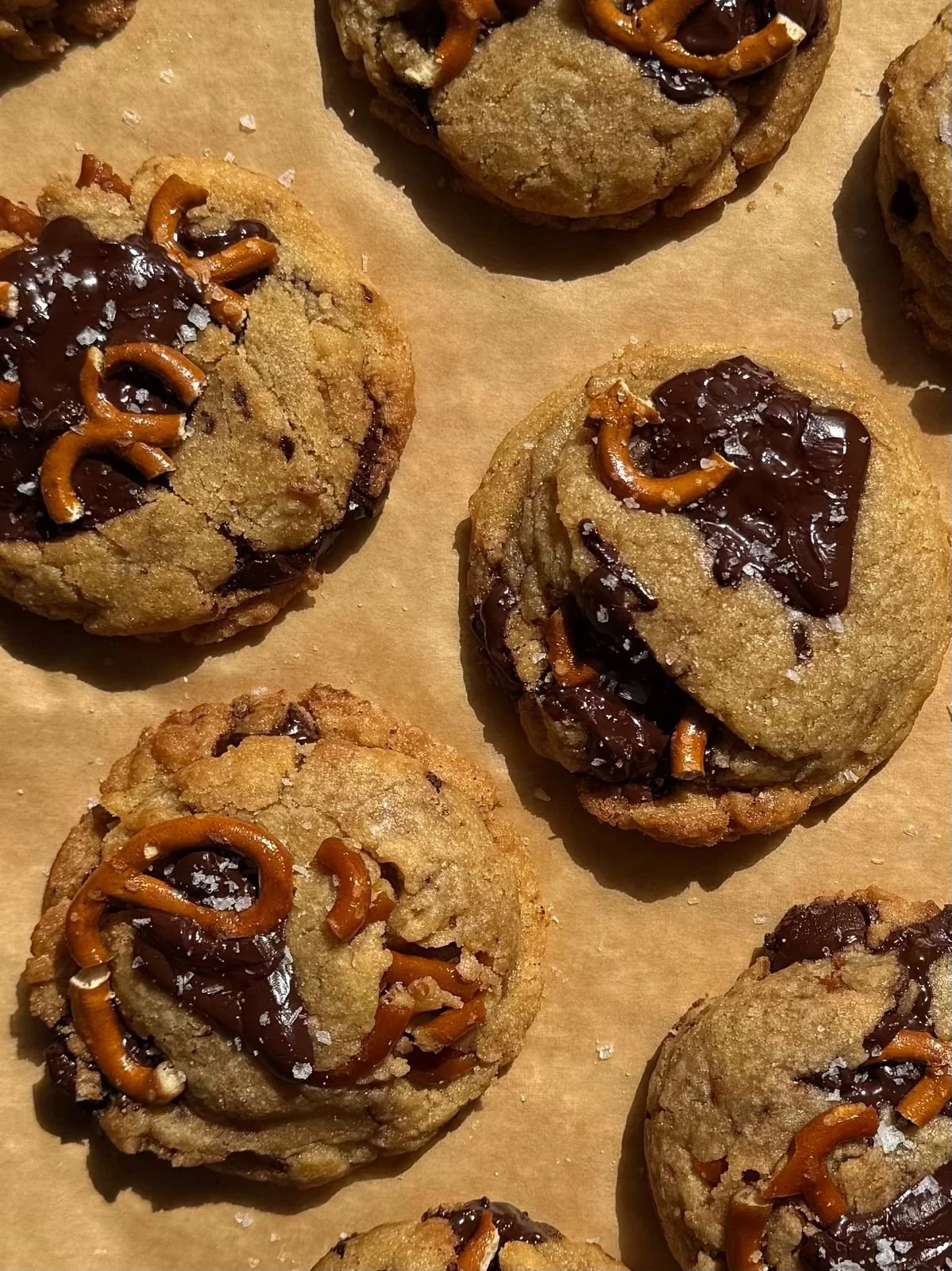 Recipe: Salted Pretzel & Dark Chocolate Cookies