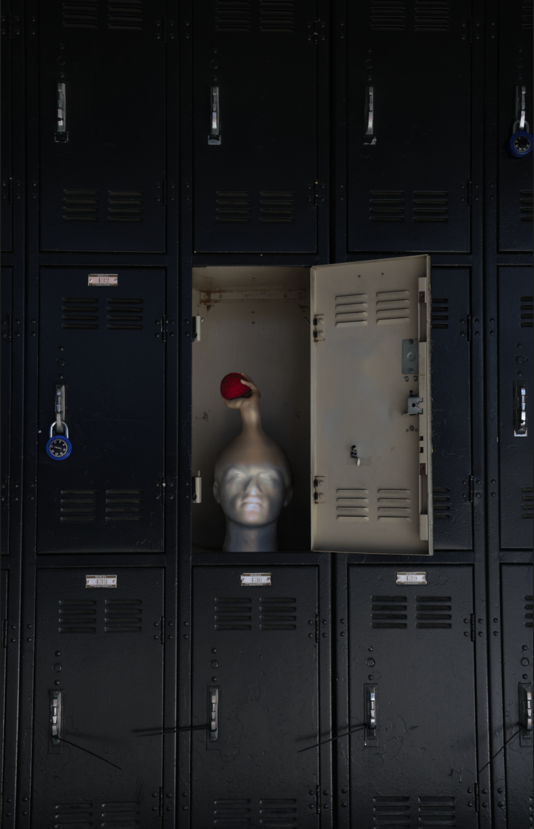 head hannah hand out stick piece.png