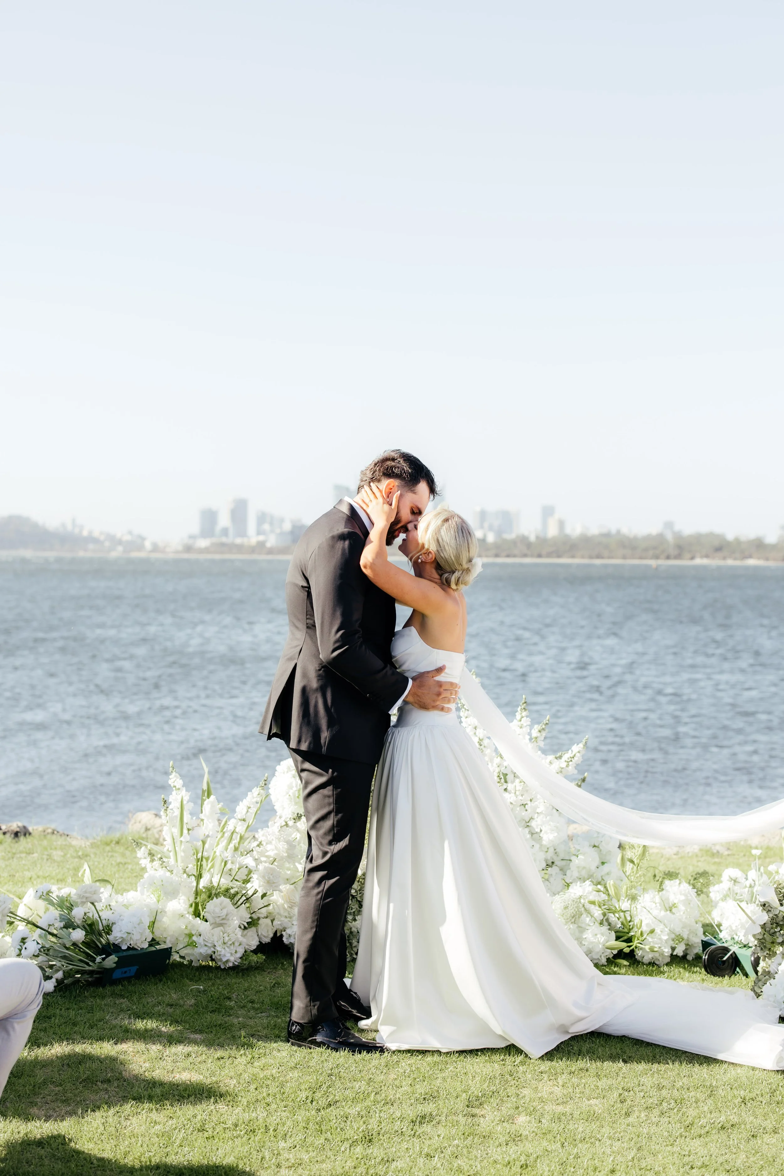 Lili-and-Raymond-Tori-Lill-Weddings-236.jpg