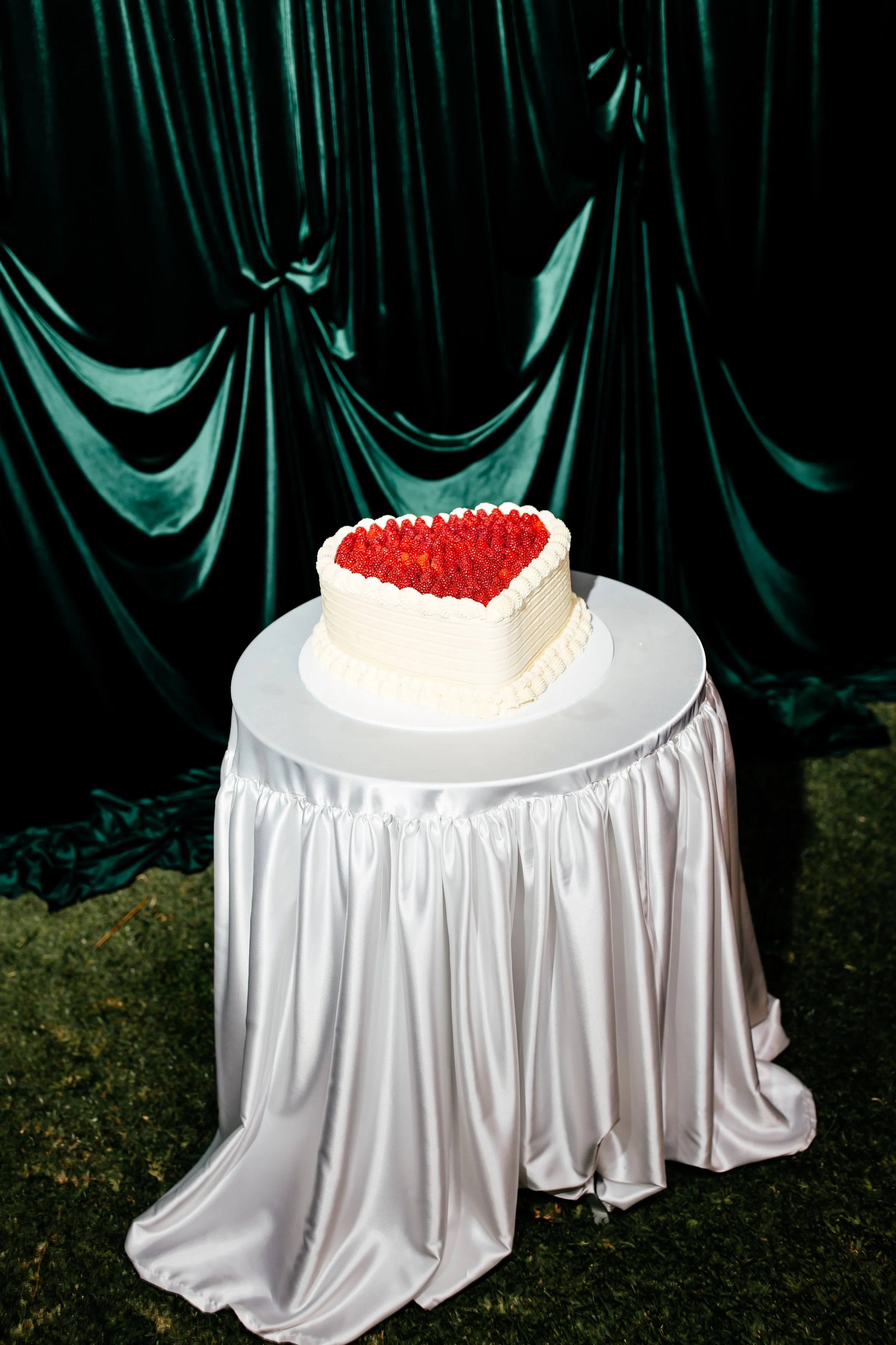 Mik-and-Tom-Tori-Lill-Weddings-2026-1014.jpg