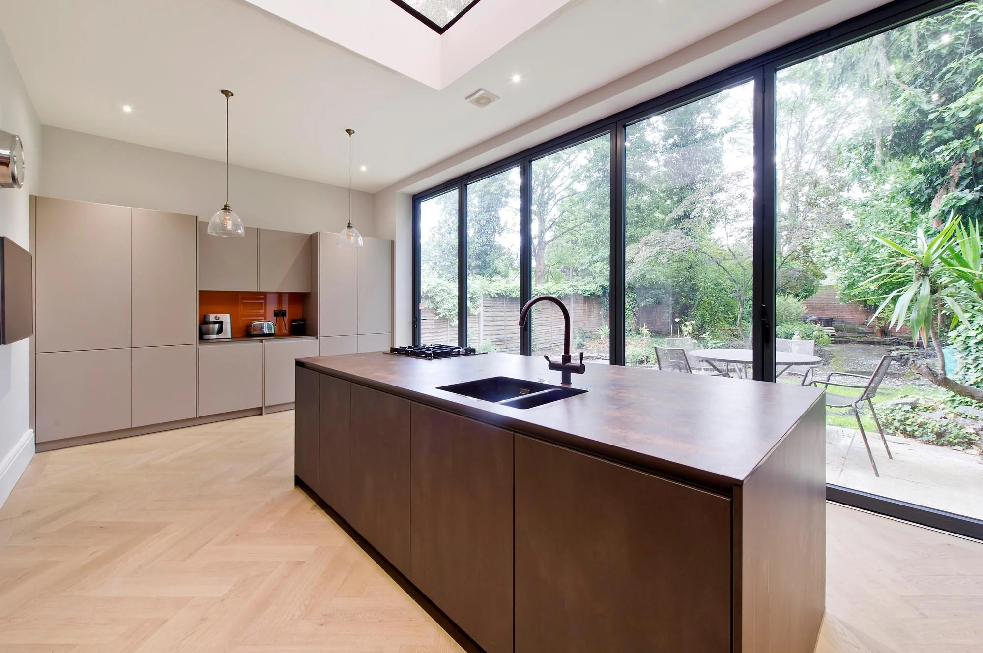 Black fixtures