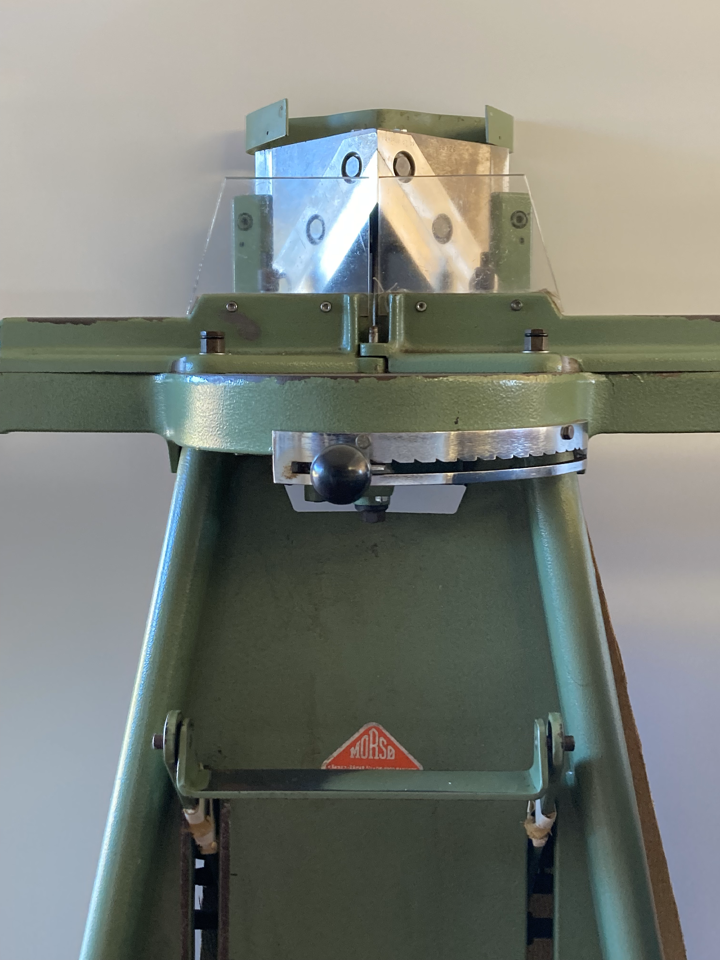 Frame cutter
