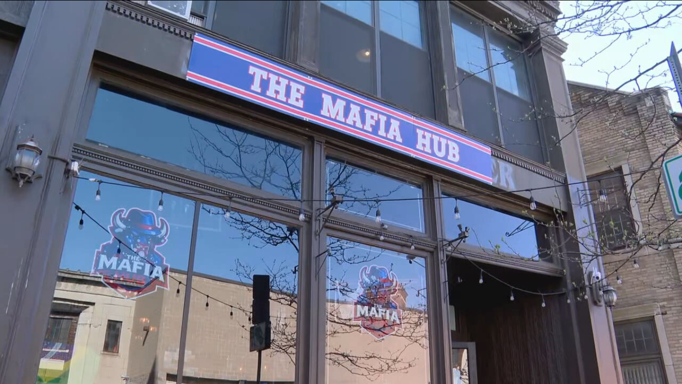 New Bills-themed bar opens in downtown Rochester as fans watch draft night