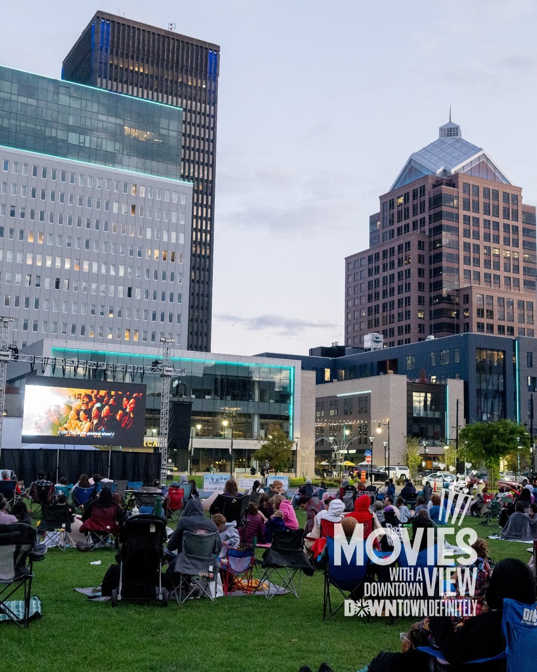 🎬🏀Movies with a Downtown View returns TOMORROW with 𝙎𝙥𝙖𝙘𝙚 𝙅𝙖𝙢 on the big screen at Parcel 5!

Gather your friends and family and enjoy a night in Downtown Rochester featuring food trucks, drinks, sweet treats, and a free outdoor movie under