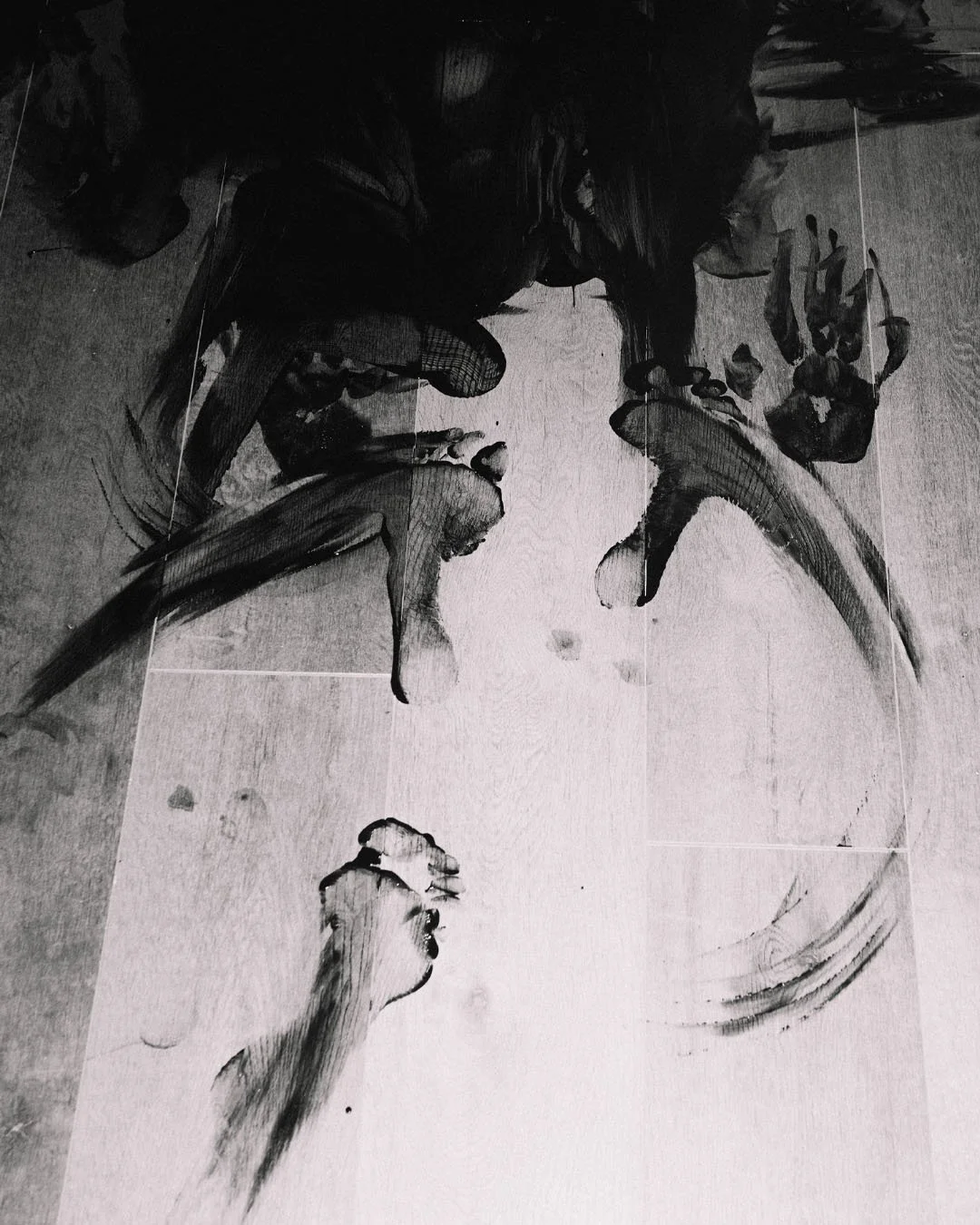 Over Time performance by Hegyi Dóri (Ohnody) & Jurák Bettina Rose at not allowed shows @notallowedshows 
