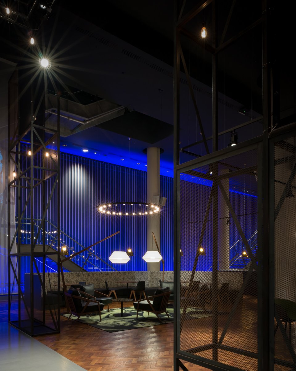 O2VIP by Jim Stephenson-9 LoRes.jpg
