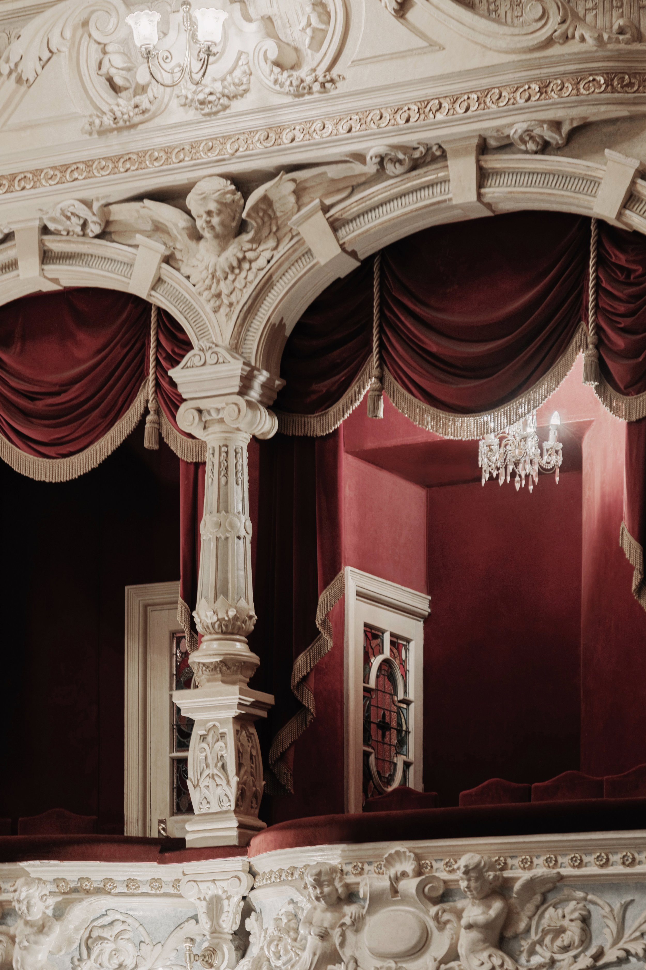 Oza Design Richmond Theatre by Edvinas Bruzas 9.jpg