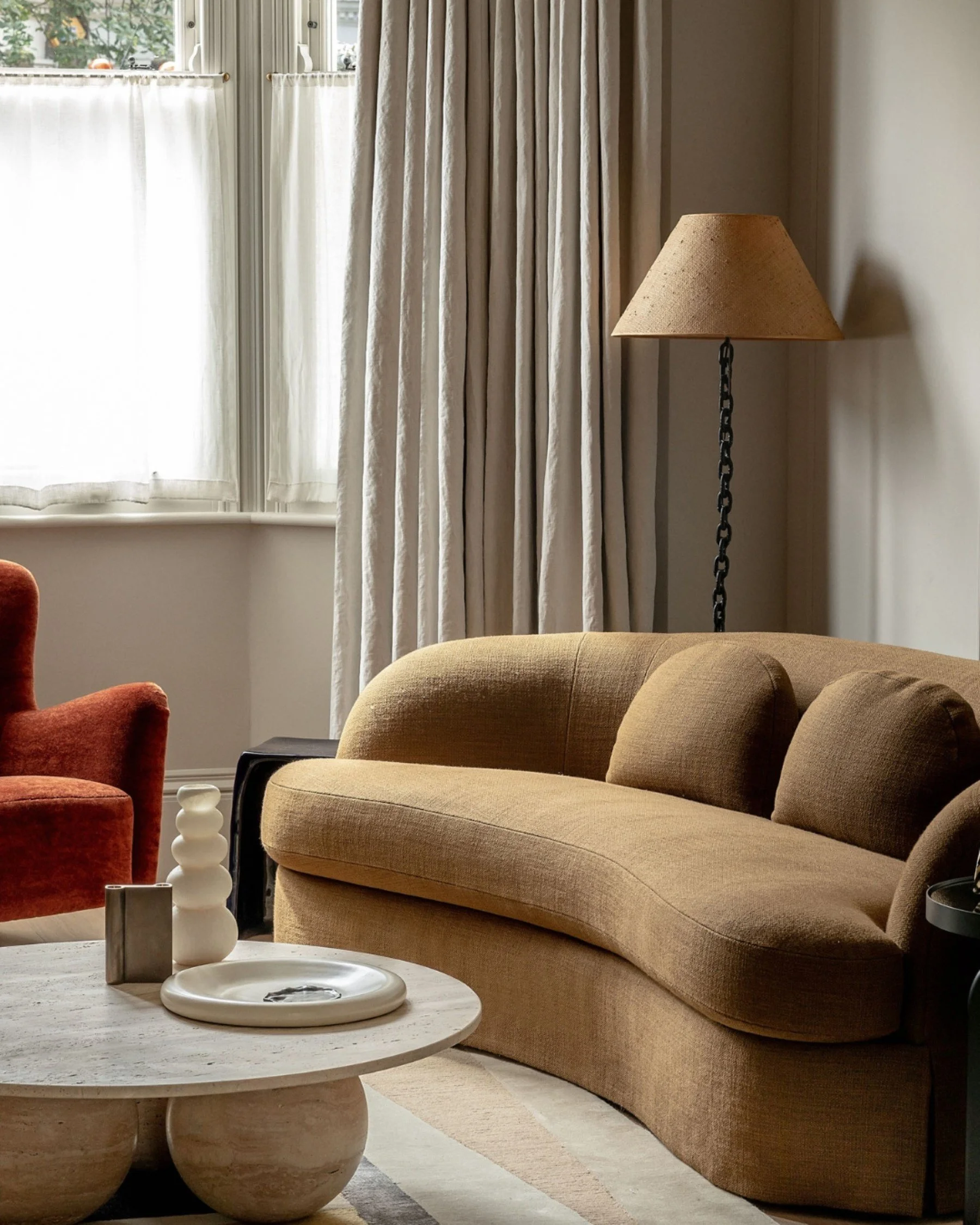 queens park living room.jpg