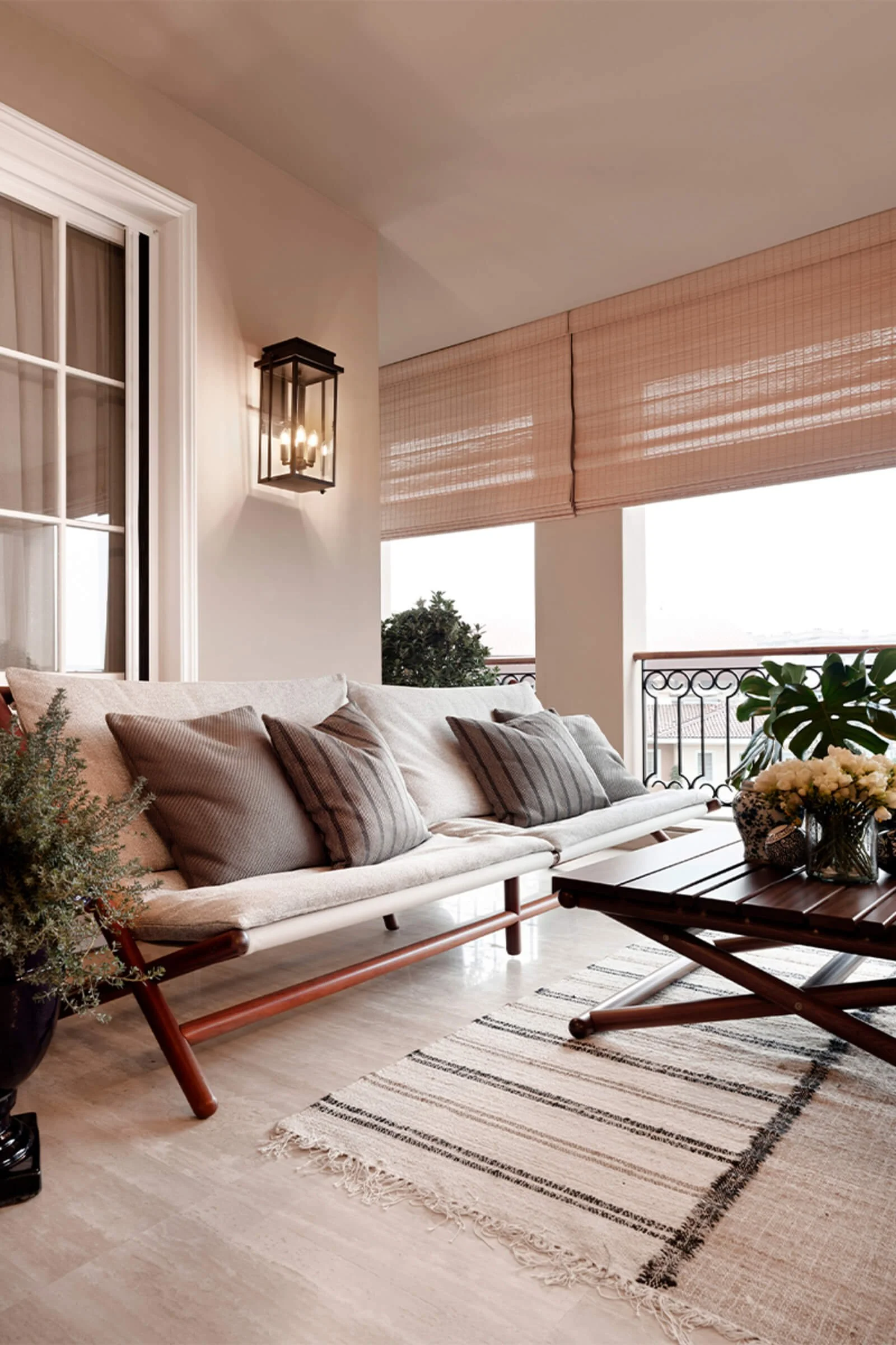 escape-from-sofa-15.jpg