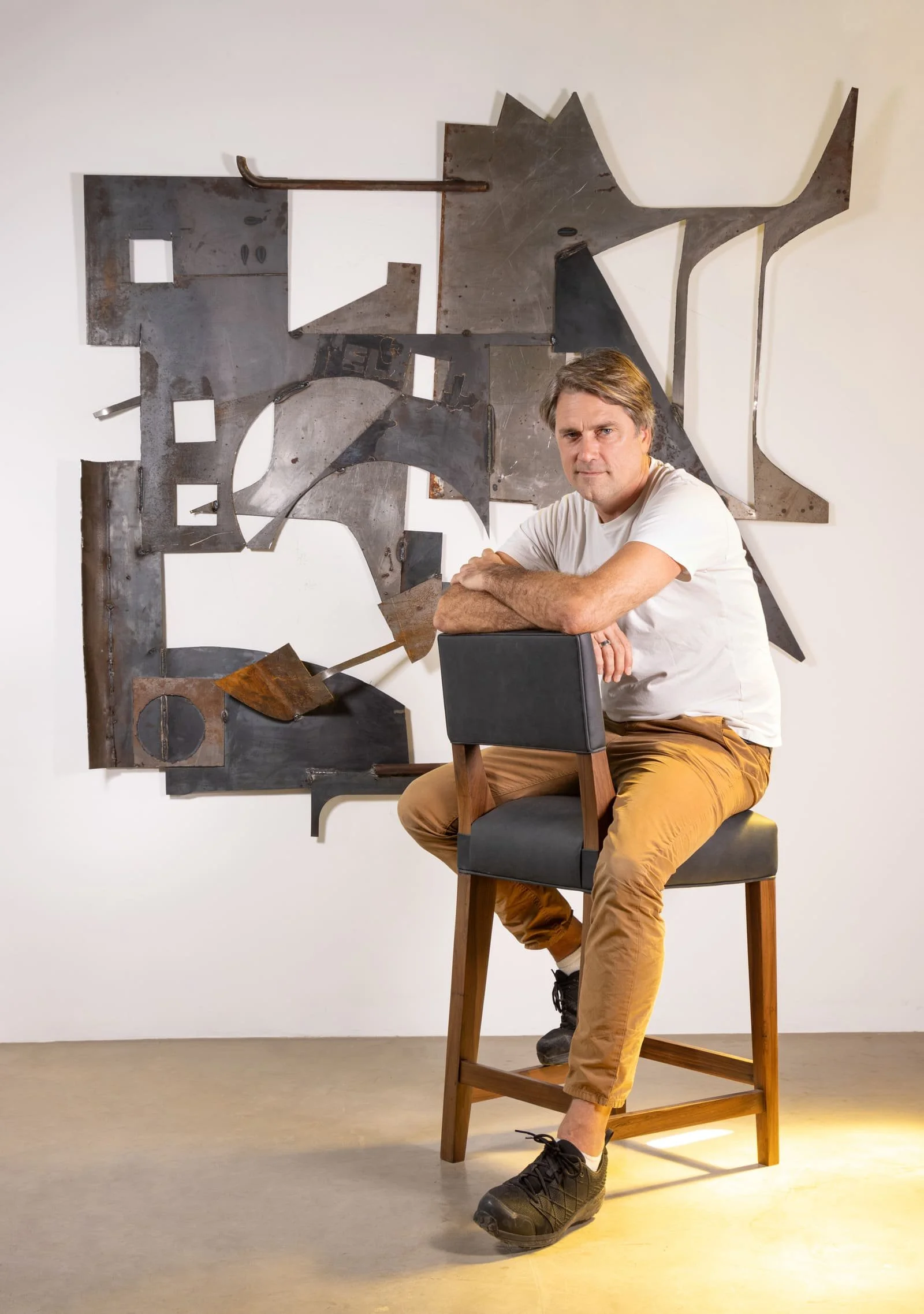 Will & Wall Sculpture by Costantini 00.jpg