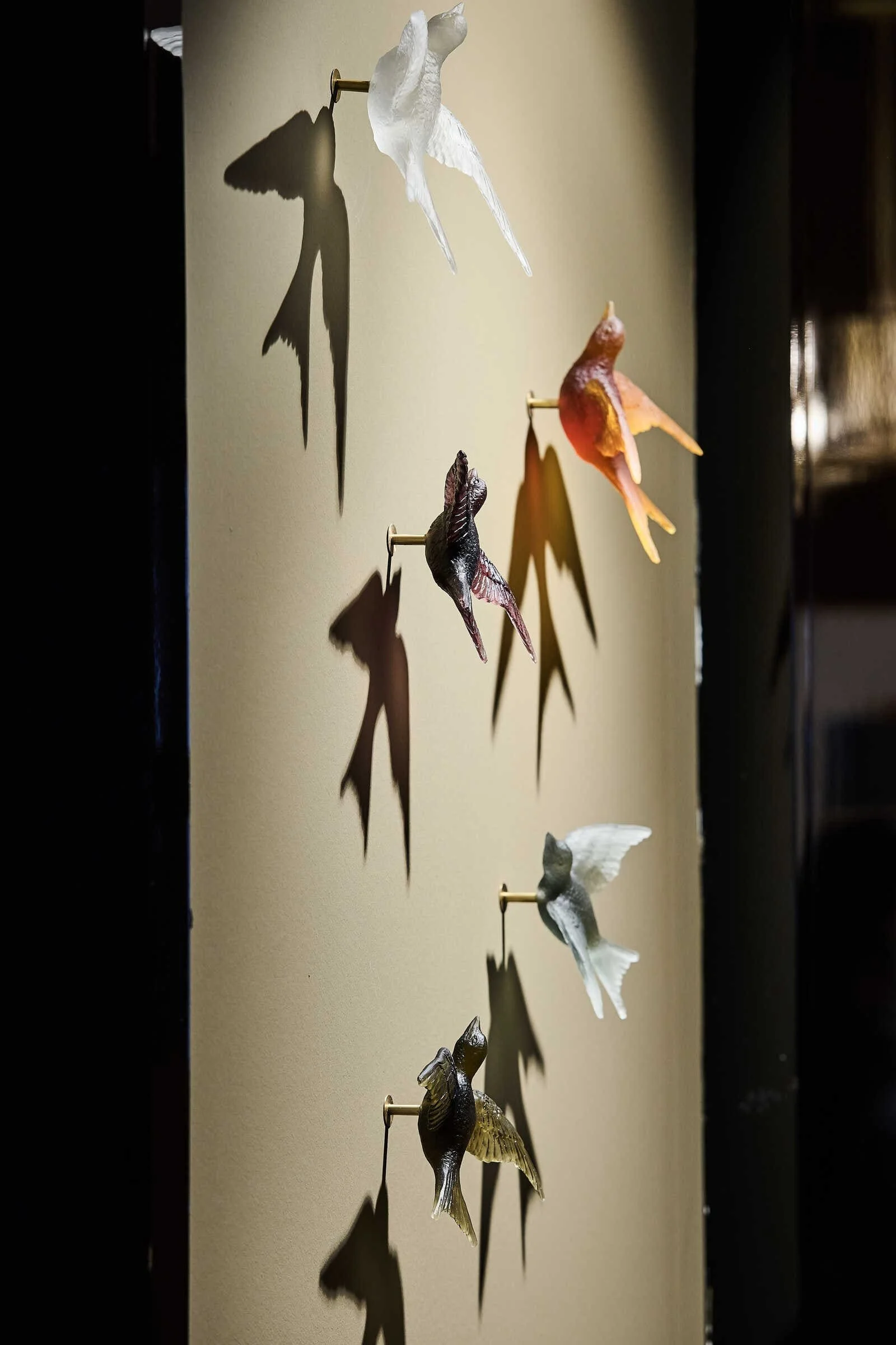 Glass artwork by Feleksan Onar highlighting transparency and craft