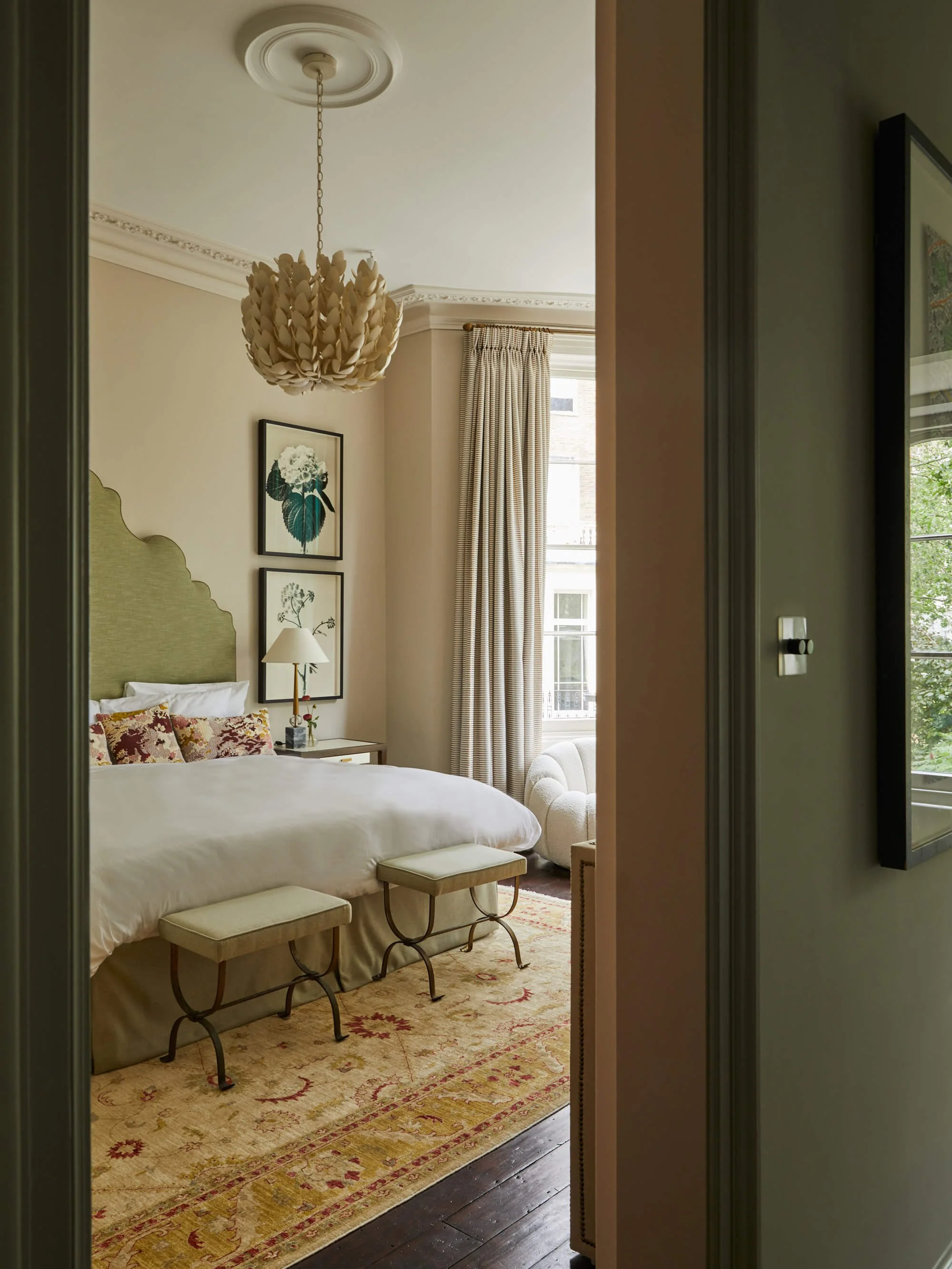 Elegant living room designed by Phiber Interiors featuring bespoke furnishings