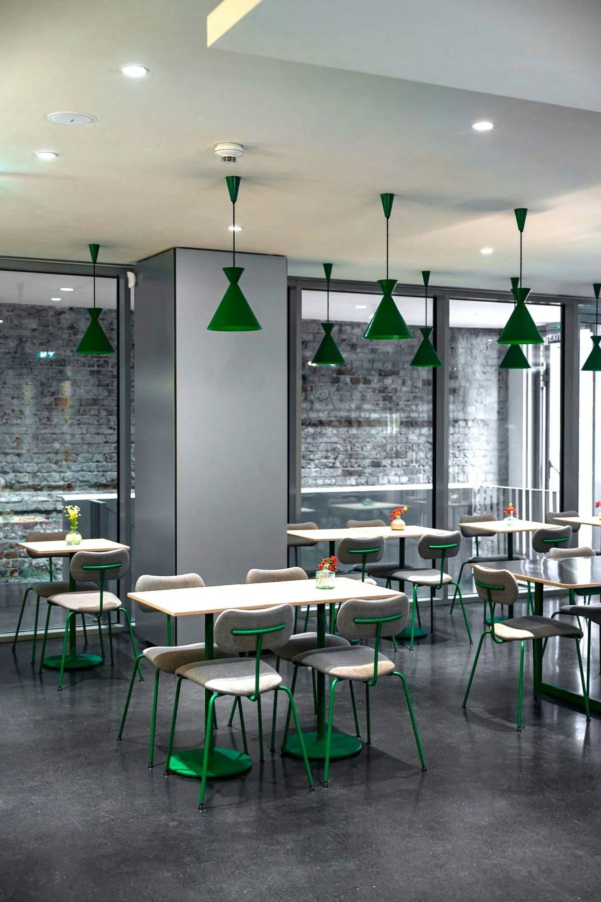 Butter Dorobanti coffee shop with bright interior and relaxed seating