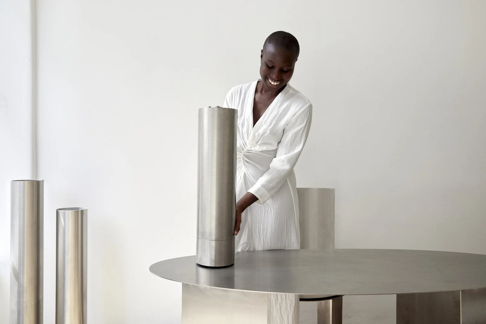 DJUNTU Lamp by Thayra Correia, organic sculptural lamp with warm ancestral glow