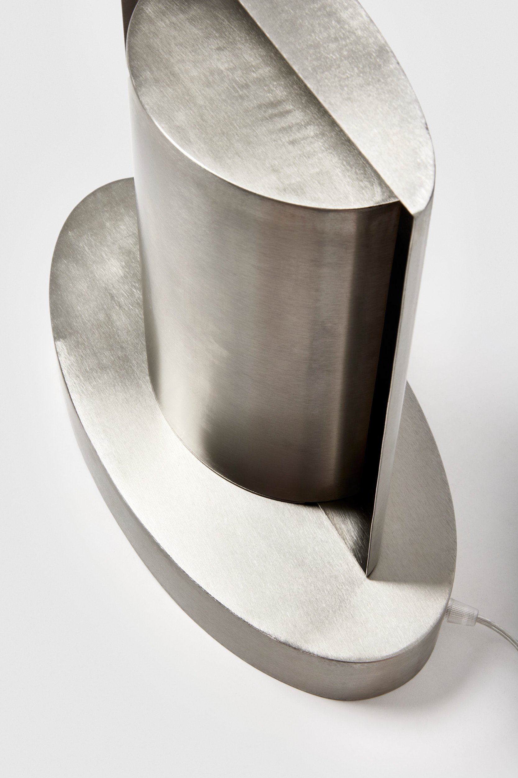 DJUNTU Lamp by Thayra Correia - Designeers