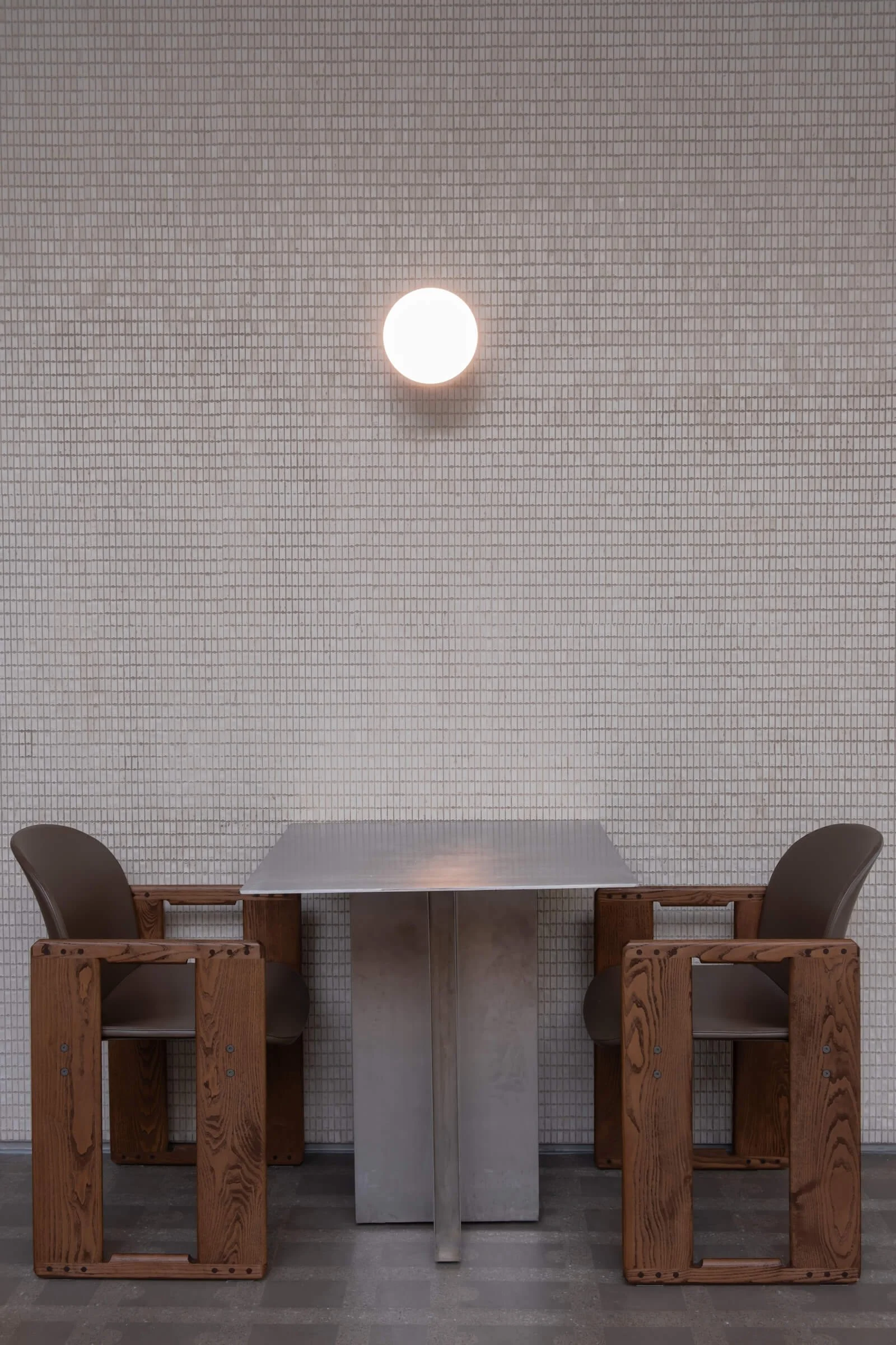 Architectural interior by Studio Dua Abukhalaf with emphasis on material honesty