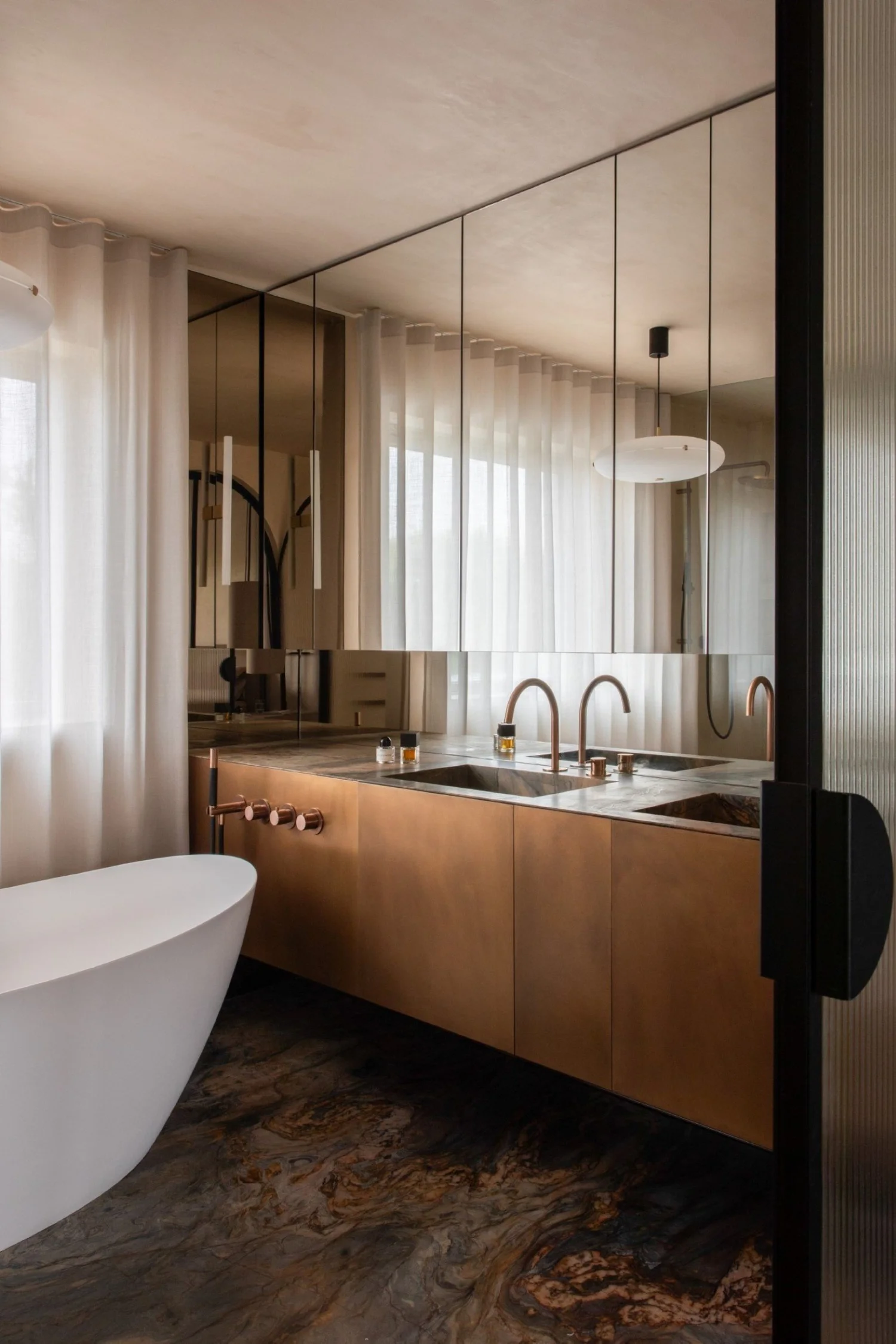 Róisín Lafferty: Vibrant Hues & Material Innovation — Designeers