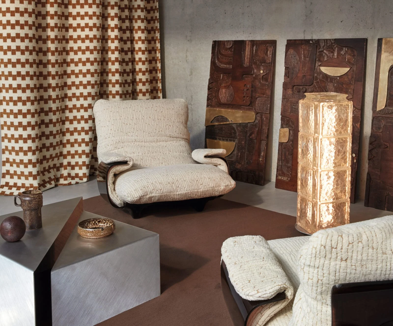 Decorative Élitis fabric surface highlighting graphic pattern and material innovation in modern interiors