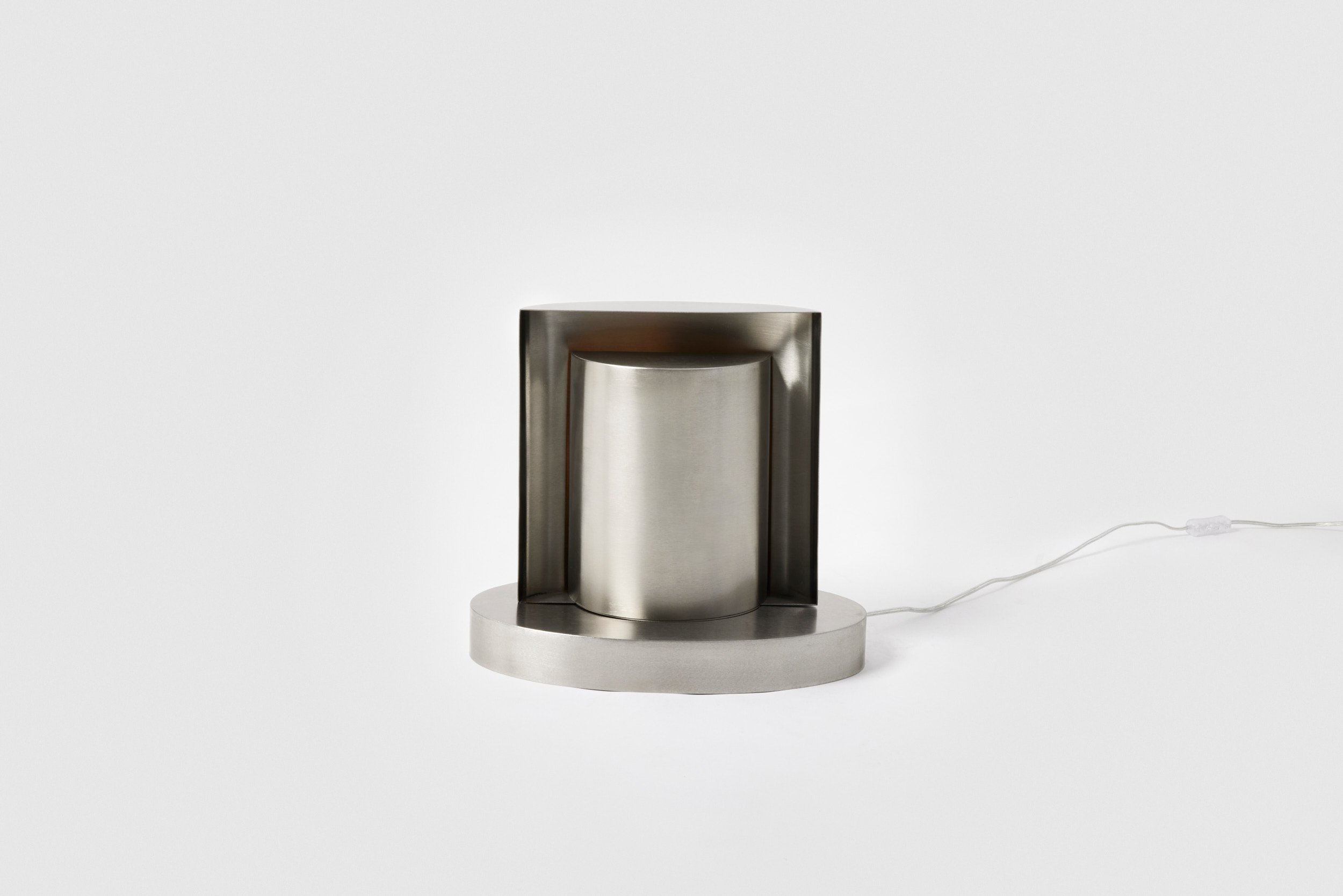 DJUNTU Lamp by Thayra Correia - Designeers