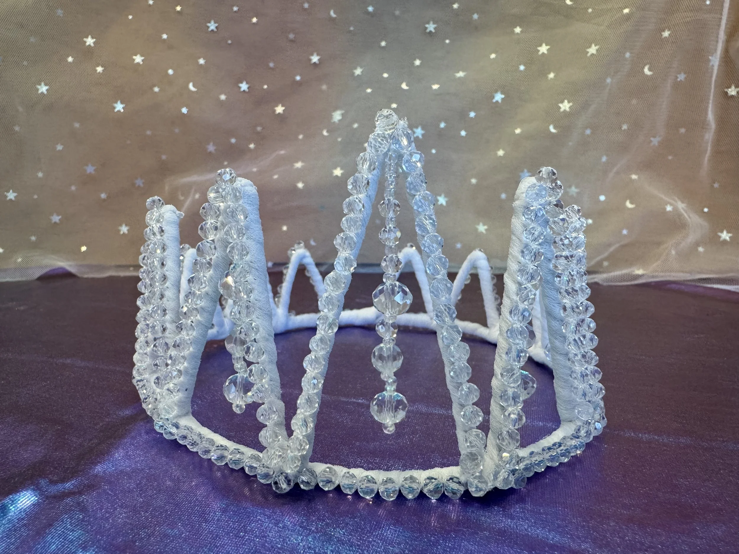 Crown with crystal and crystal clear beads