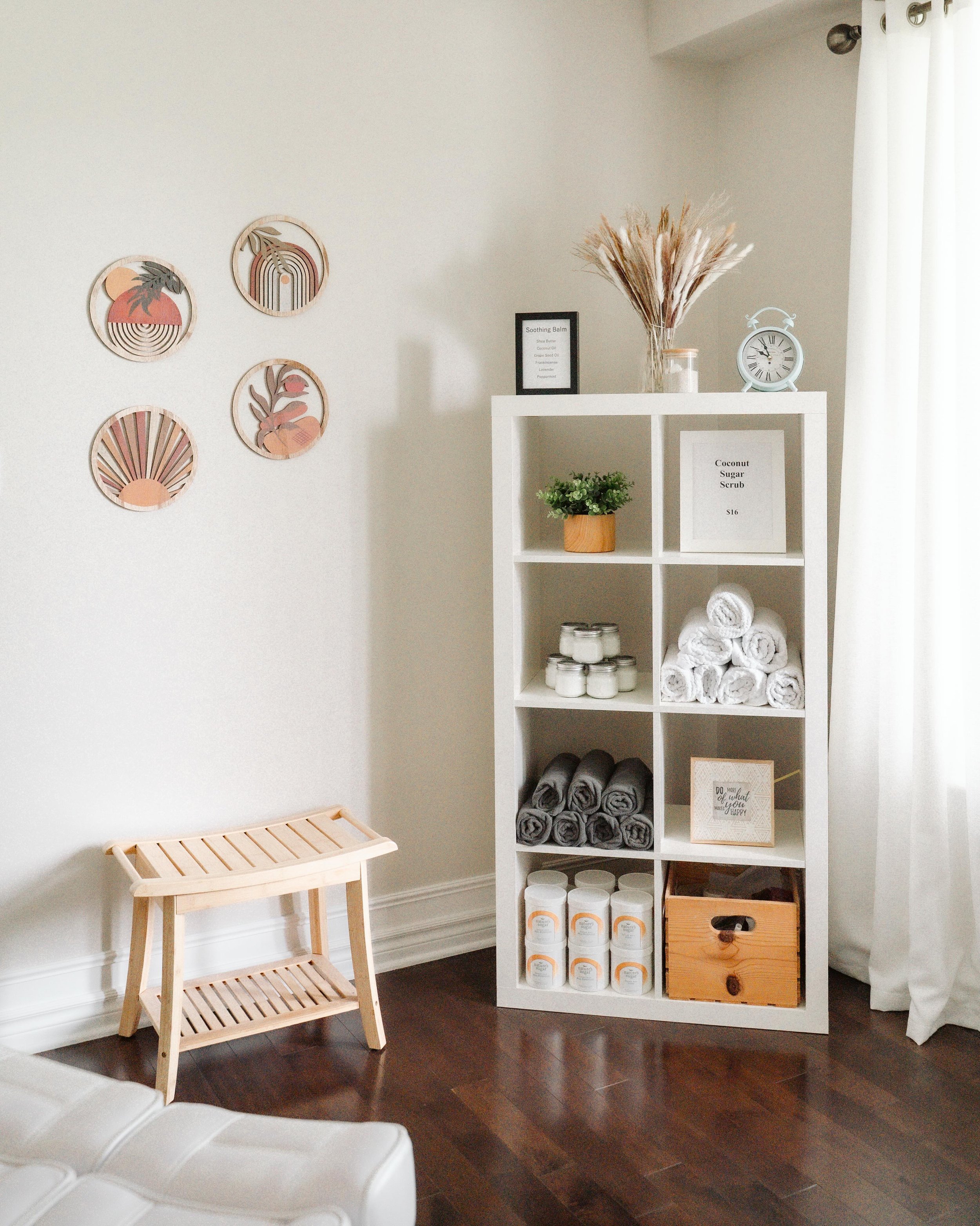 💛 The coziest sugaring studio there ever was. 
💛 A little corner of calm. 
💛 Created to make you feel comfortable from the moment you walk in. 

Love,
Me 😘