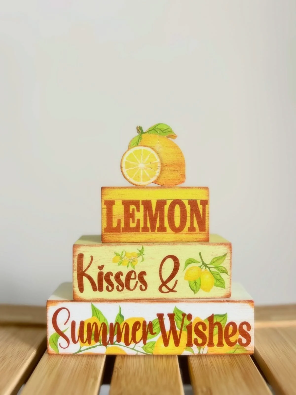 🍋 Lemon kisses &amp; summer wishes! A sweet little addition to the studio and a perfect nod to one of the ingredients in my sugaring paste. 🍯 I have fun changing up the seasonal decor and I love it when you notice!  Wishing everyone a  relaxing wee