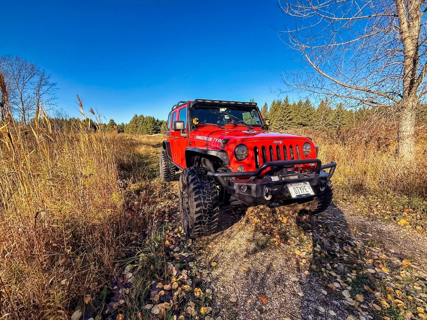 Happy front-end Friday, all. Whatever your plans for the weekend and upcoming Thanksgiving holiday are, they will be full of good times!

#jeep #jeepwrangler #travelwisconsin #frontendfriday #jeepsandjeeps thoughts  friday forest  jeepsandjeeps jeepp