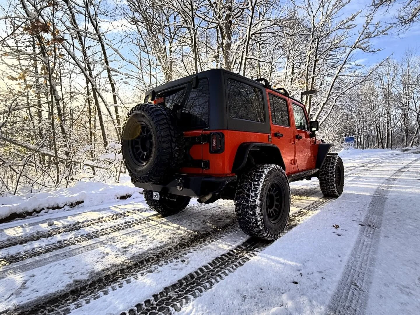 Good morning, and the tail end lol of the Thanksgiving weekend, yesterday into this morning, we gotta good amount of snow in our area, which started at 6 am and went all day.  Thus waking up to the postcard winter wonderland this morning.  The downsi