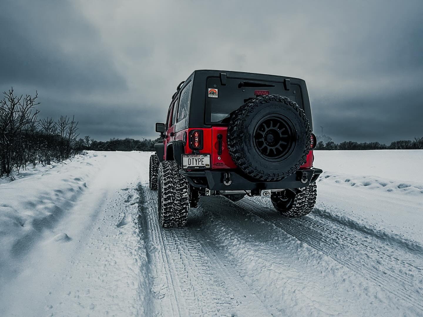 When you wake up to the sound of plows, you always wonder how much snow you got. Fortunately, it was not a lot.  But we are looking at another band on the way this evening.  So the goal today on this Tushy Tuesday is to get some errands done earlier 