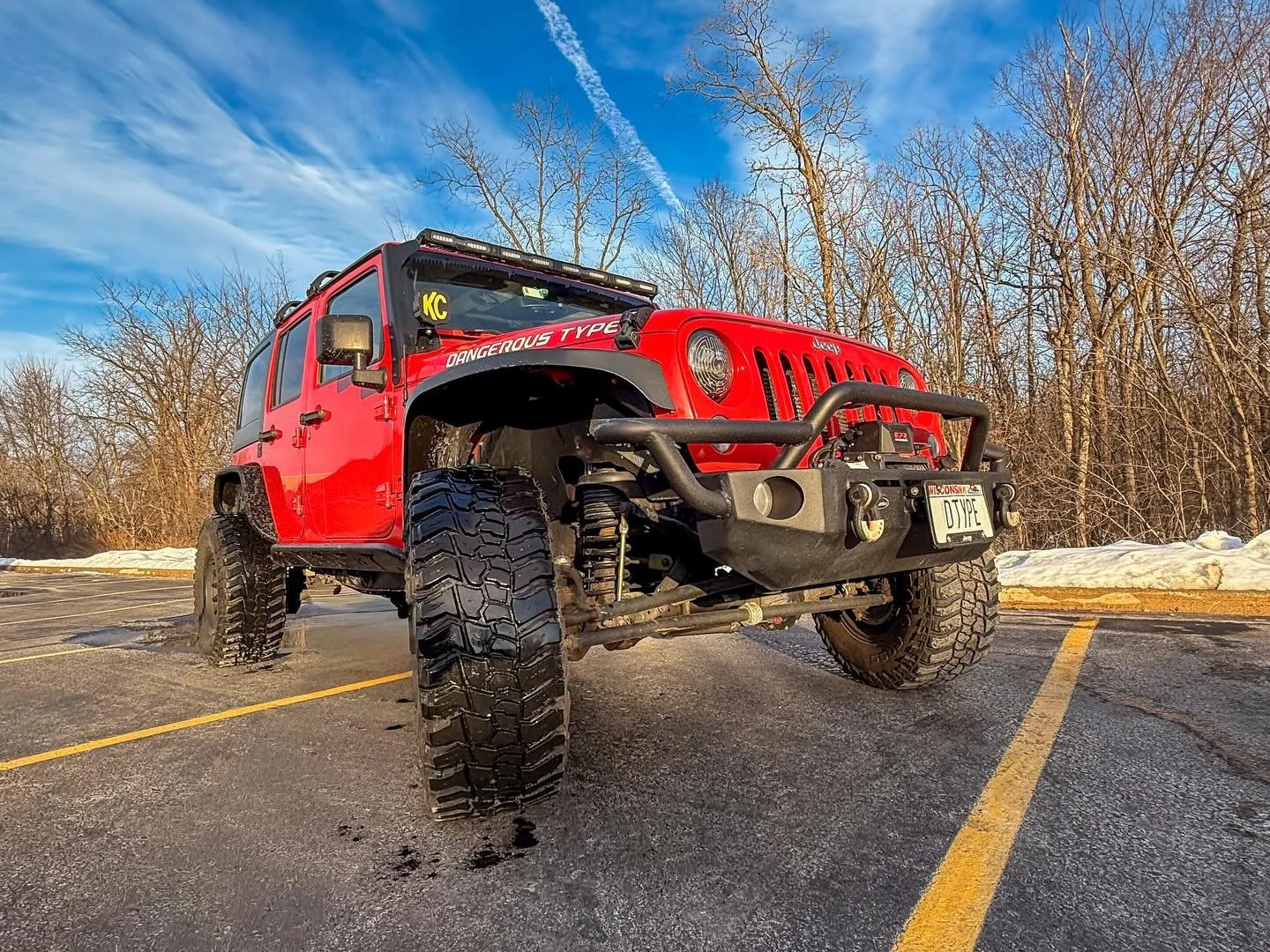 This front-end Friday, the last before Christmas, finds us with much less snow due to yesterday&rsquo;s high temperatures and rain. Got cold again, but at least it&rsquo;s sunny today. Have a great day, all, and remember that Santa wouldn&rsquo;t wan