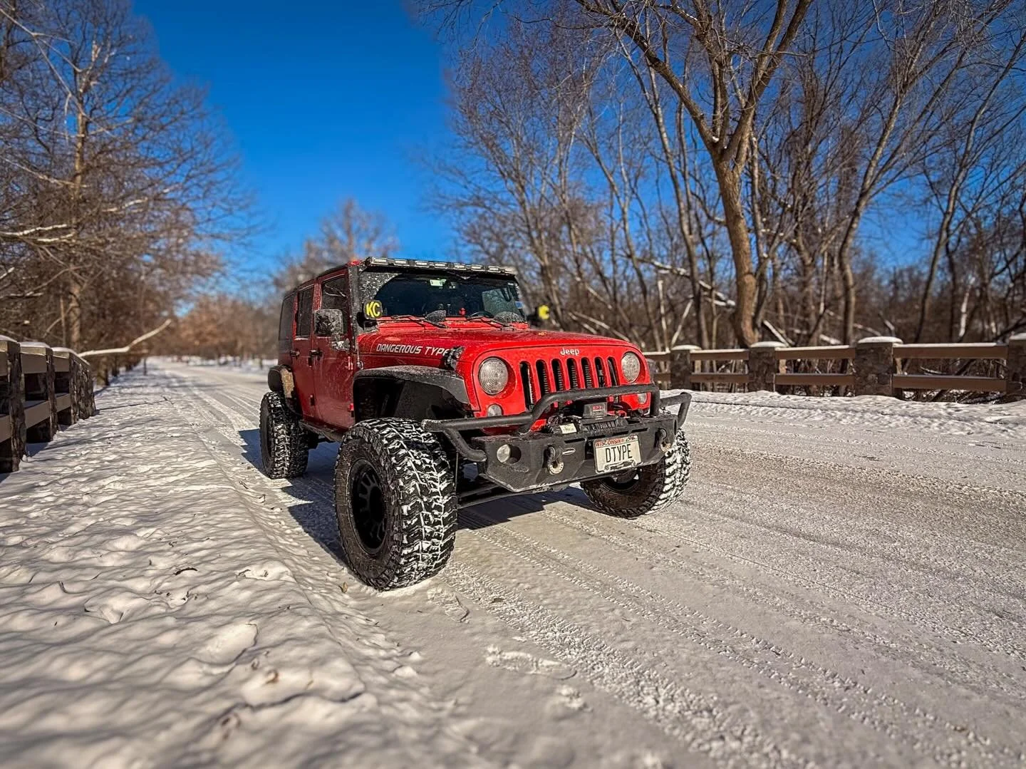Well, it&rsquo;s not quite as cold, but it&rsquo;s snowing.  For those in the east expecting the storm, good luck, and stay safe!

#SundayFunday #JeepLife #NatureFriends #ExploreTogether # jeeplife jeeplife nature  travelwisconsin thoughts sunday jr_