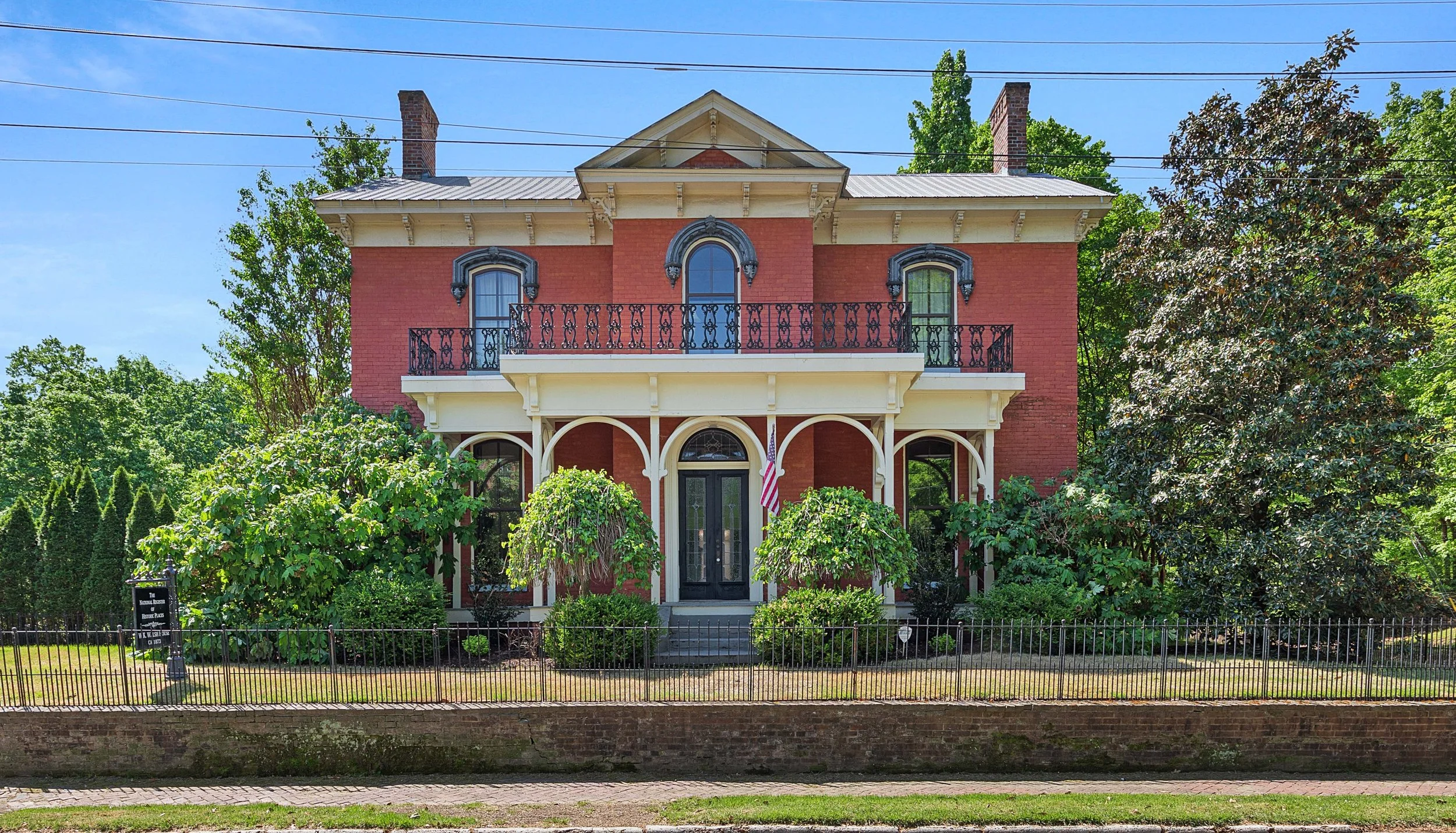 204 E Deaderick - Exterior.jpg