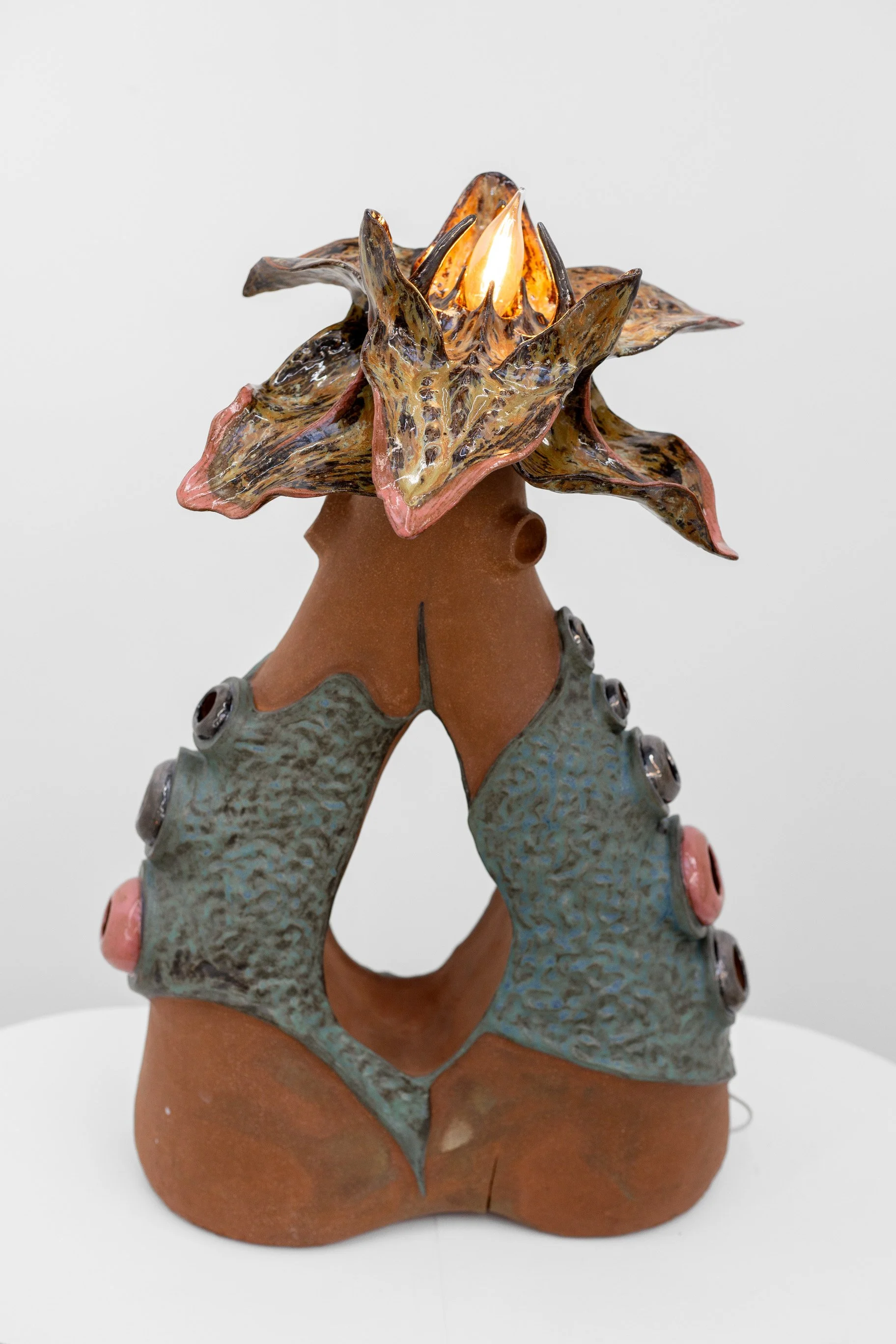 burst, 2025
ceramic lamp