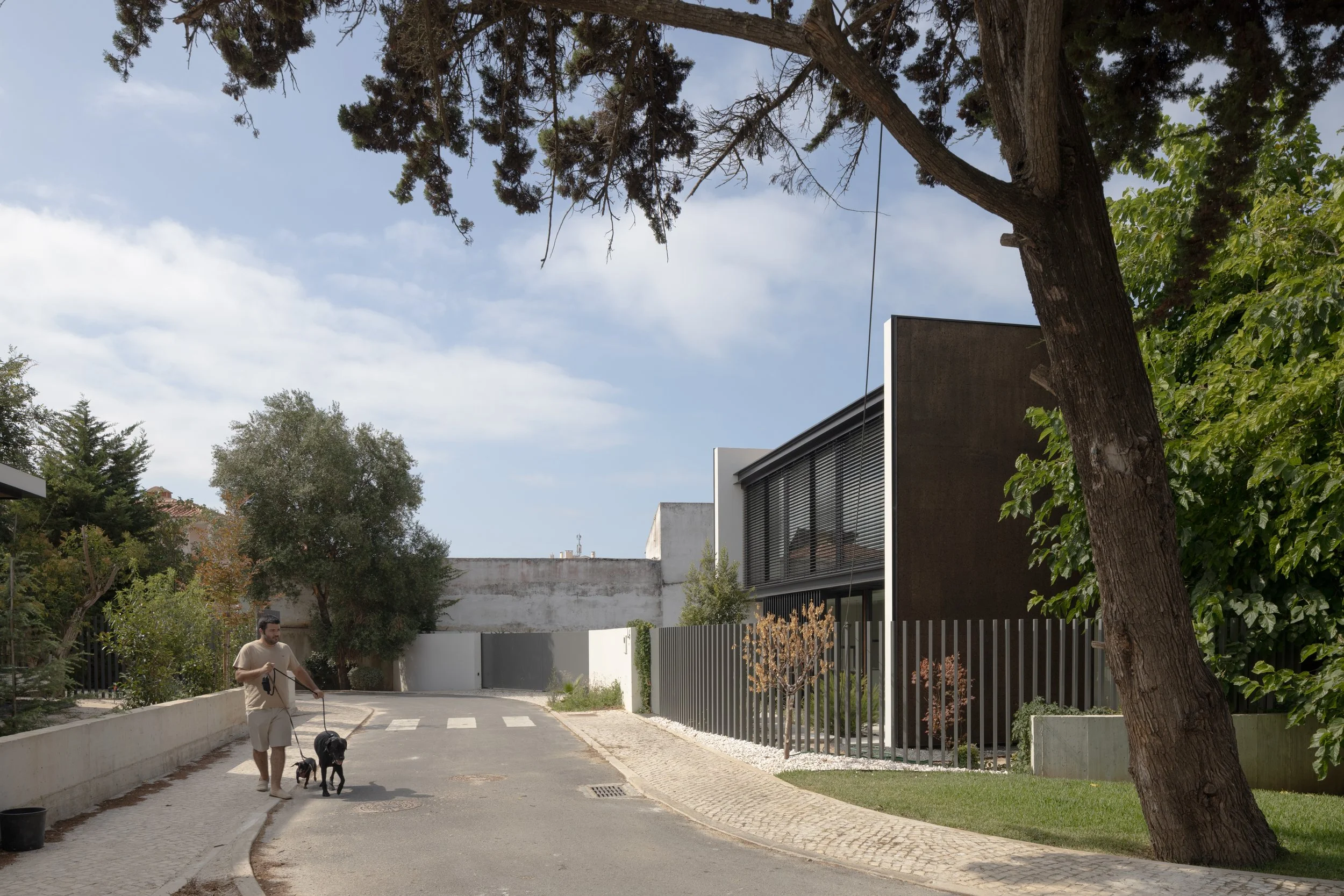 GoncaloMatos_AristidesAlmeida_CondominioCarcavelosLote6_2.jpg