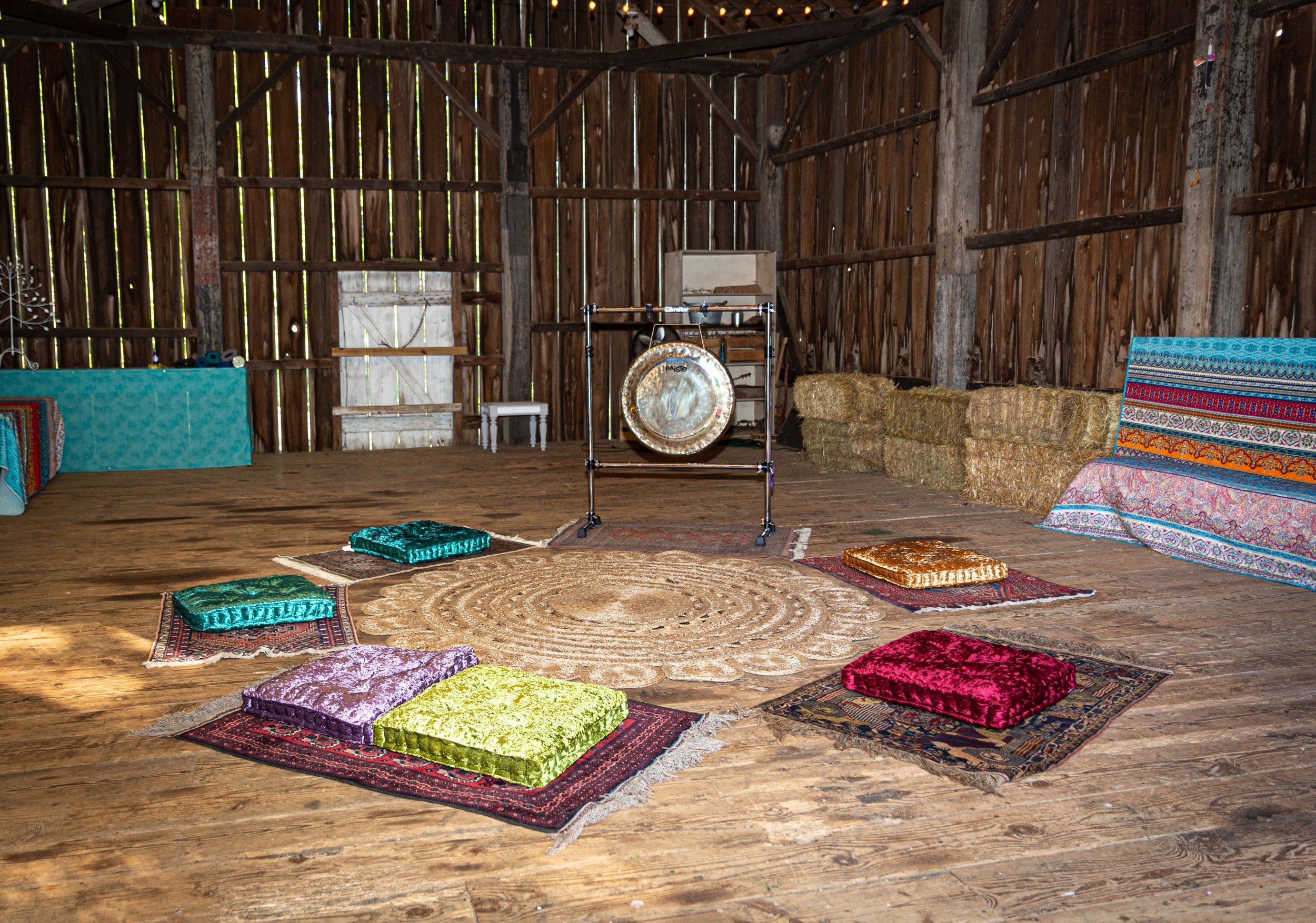 Barn circle set up