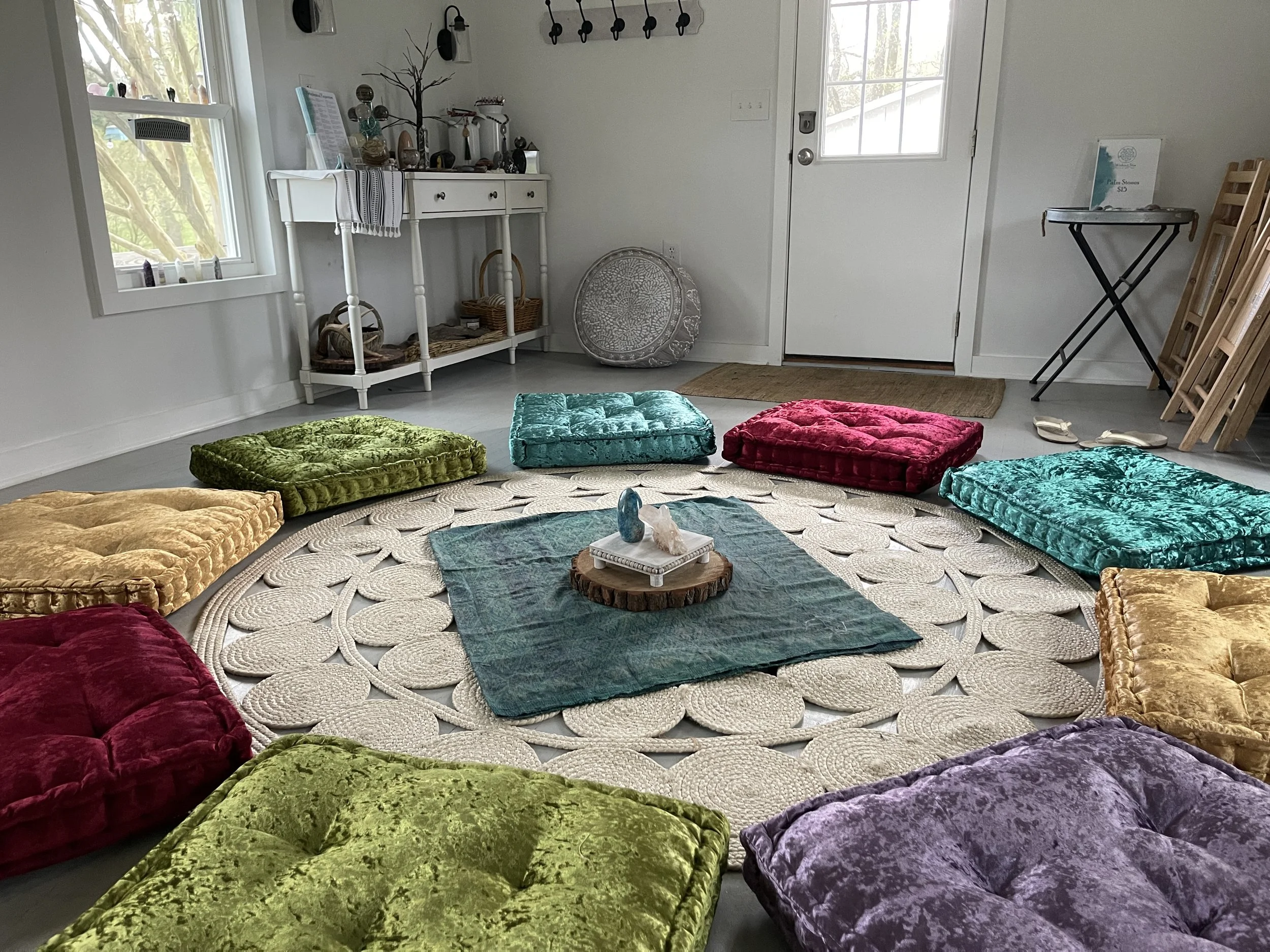 Cushions in circle in Carriage House