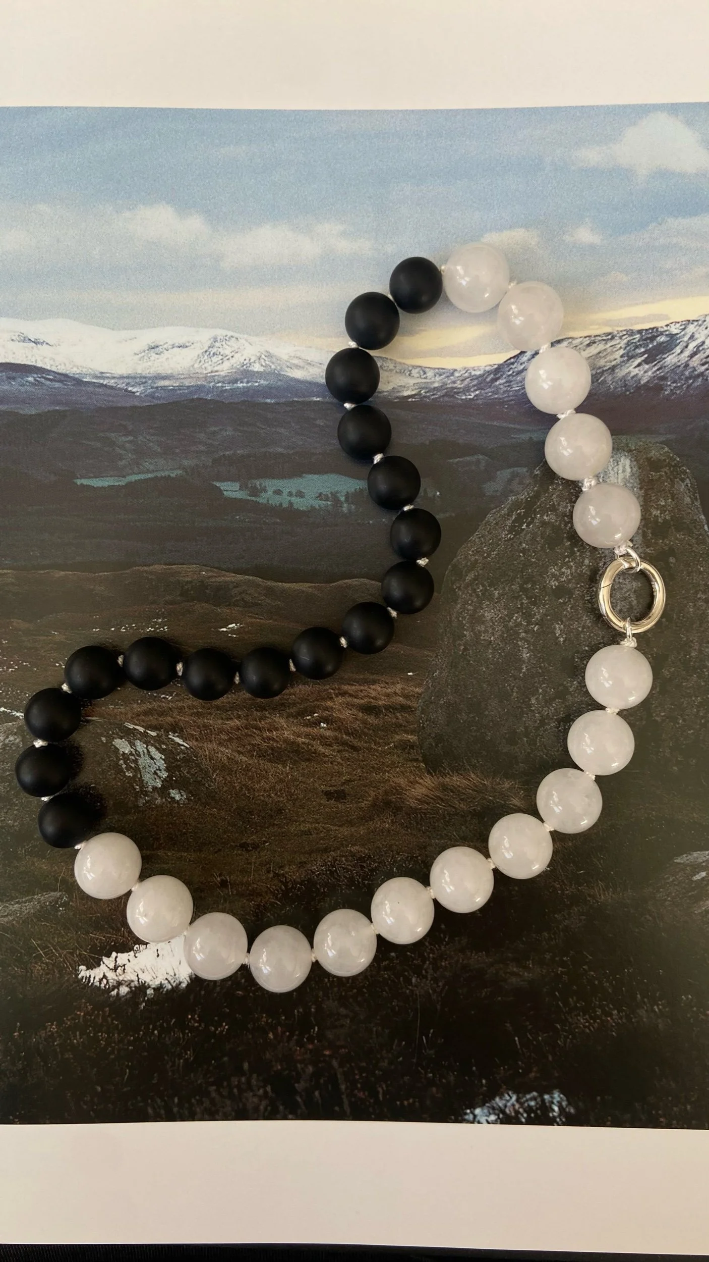 White jade and black onyx hand-knotted choker