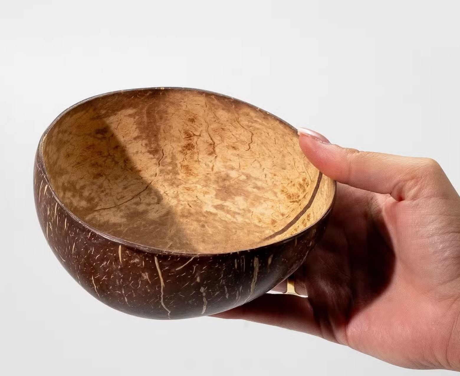Medium coconut bowl 2.png