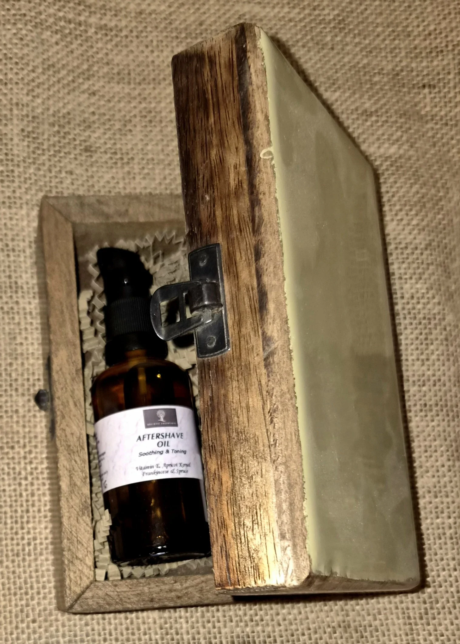 shaving set in ceramic box 2.jpg