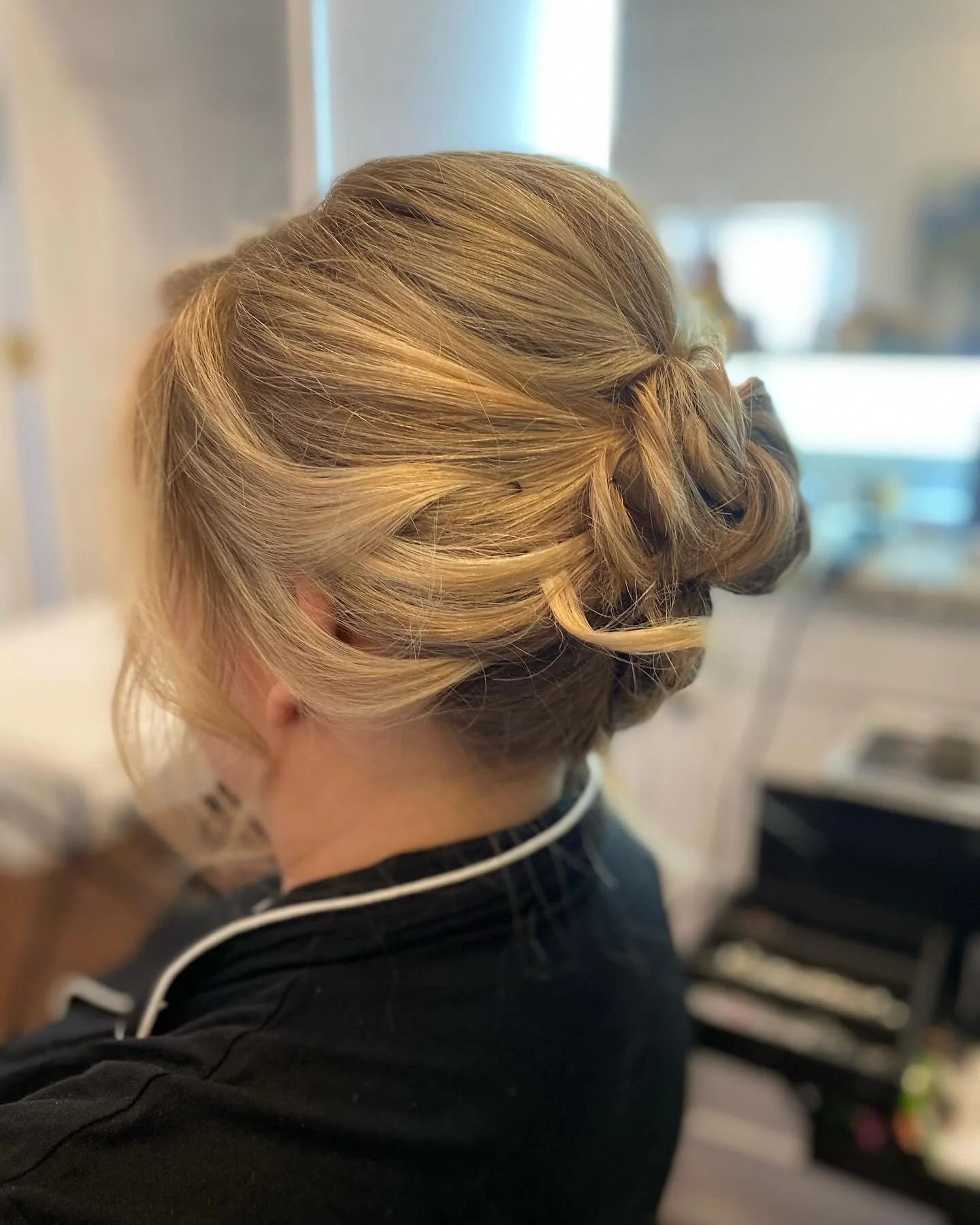Elegant twists and a classic bun for a timeless bridal look. 💍✨Is this not perfect for those who have the short hair and need a bun? It&rsquo;s perfect 🎀

 #WeddingHairstyle #FrenchTwistBun #bridesmaidhairstyle