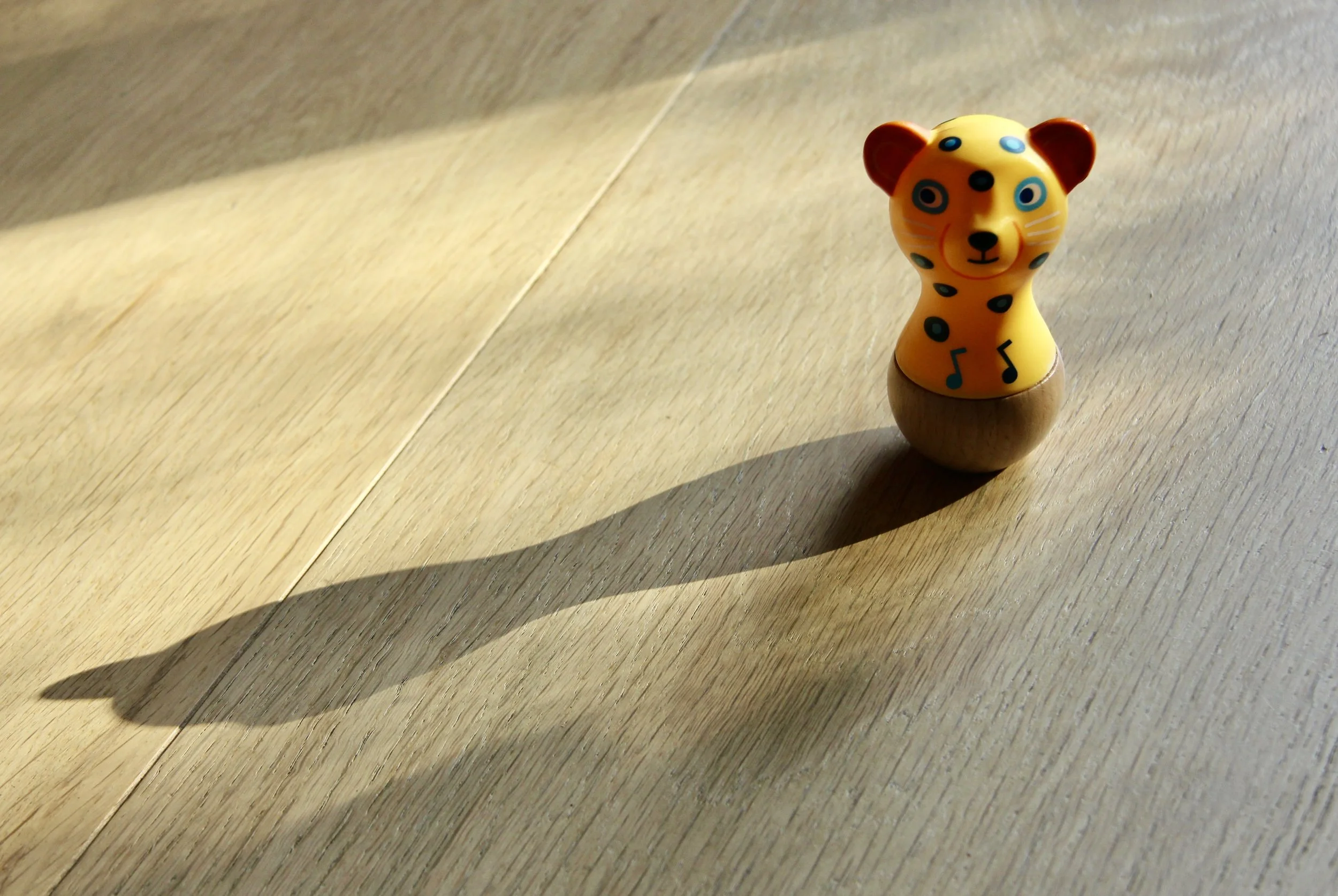 Animambo Jaguar Maracas - Djeco.jpeg