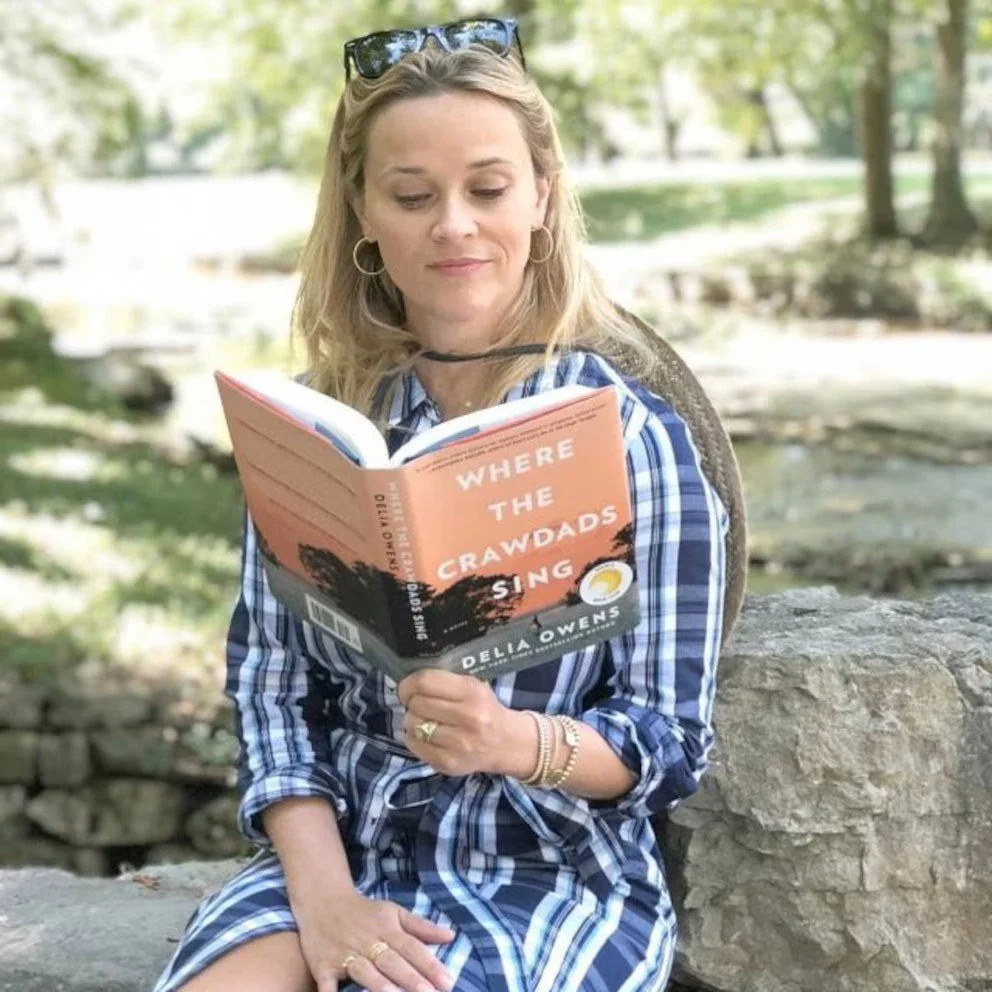 De club de lectura a imperio millonario: La estrategia secreta de Reese Witherspoon para conquistar Hollywood