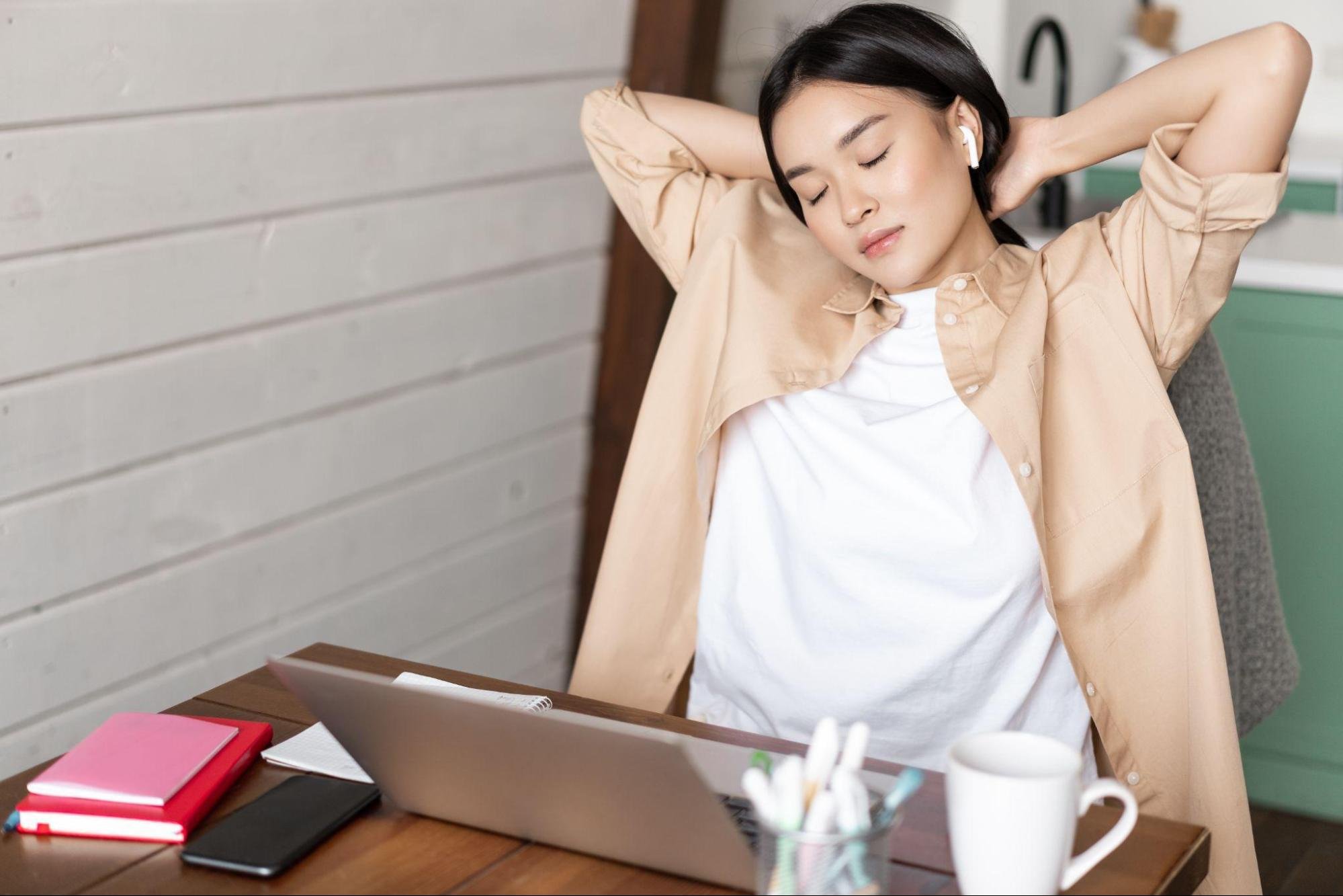 Pilates Moves That Help Desk Workers Most