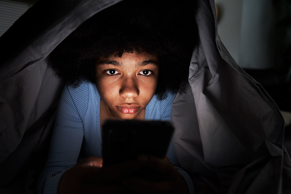 Digital Dependency or Creative Freedom: The Choice Shaping Your Child’s Brain
