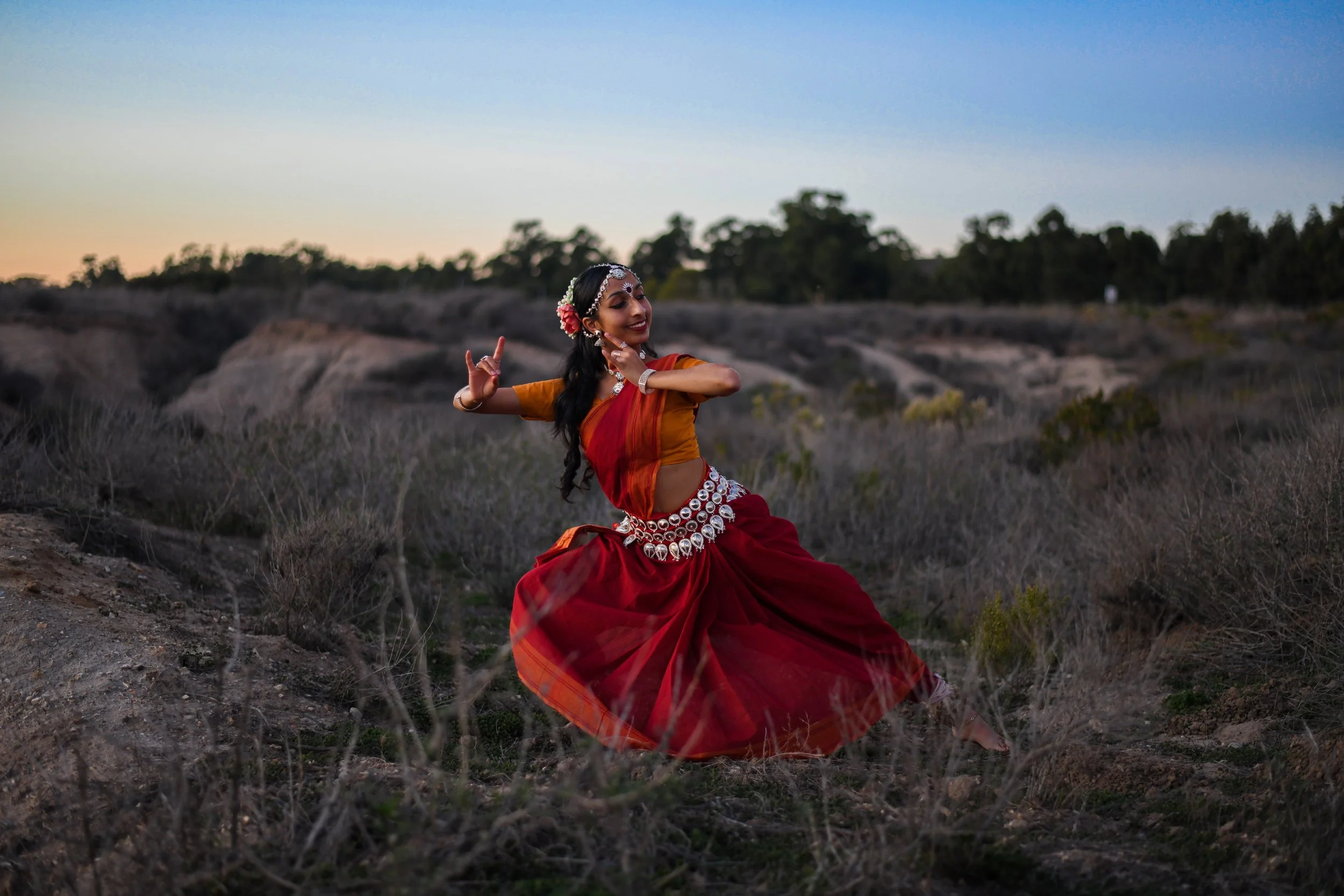 fuchsiadancephoto - Jeevika Bhat.jpg